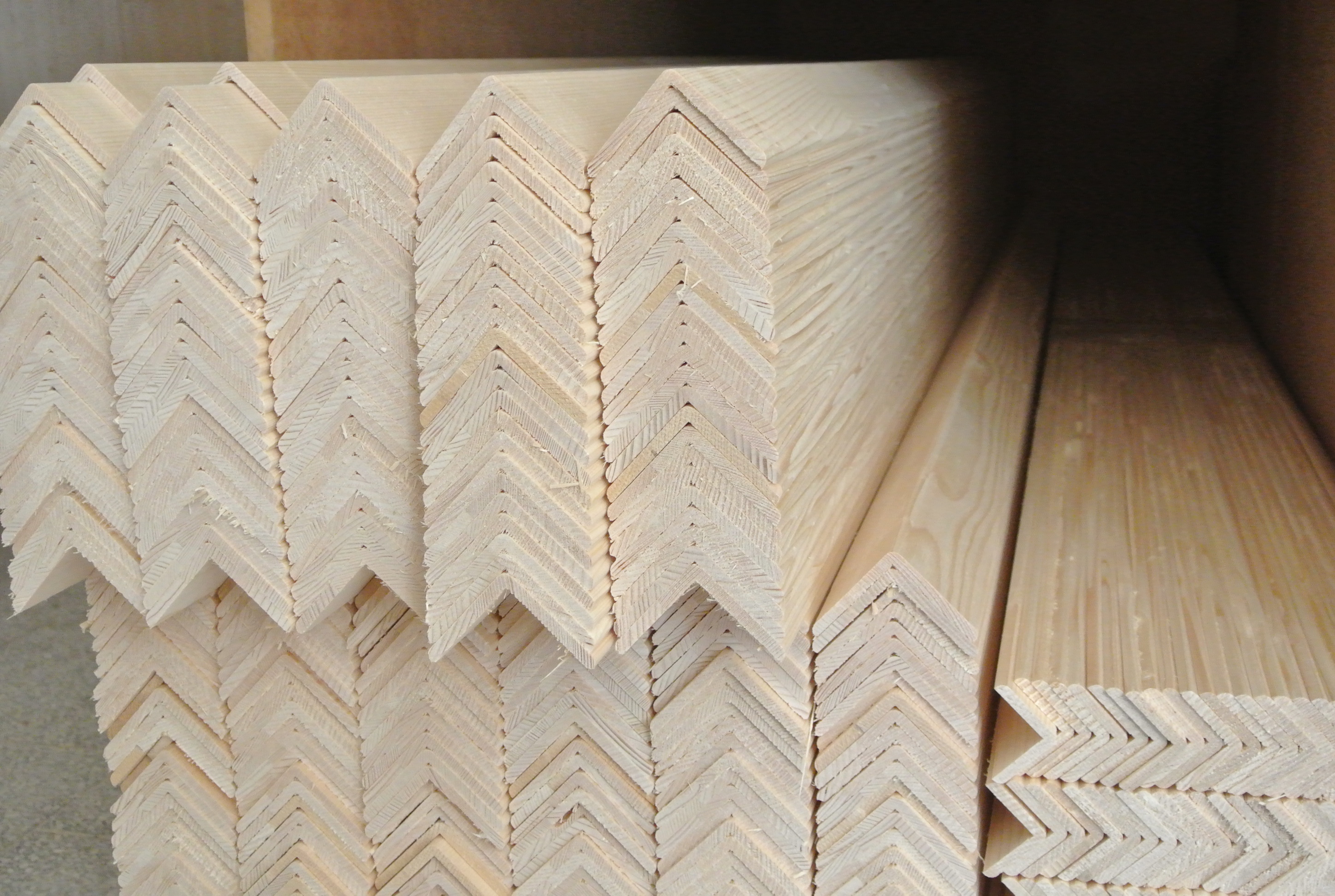 Dagmar Prokůpková - Dřevěné profilové lišty foto 5