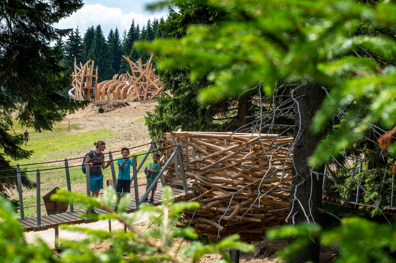 Herní krajina Pecka foto 3