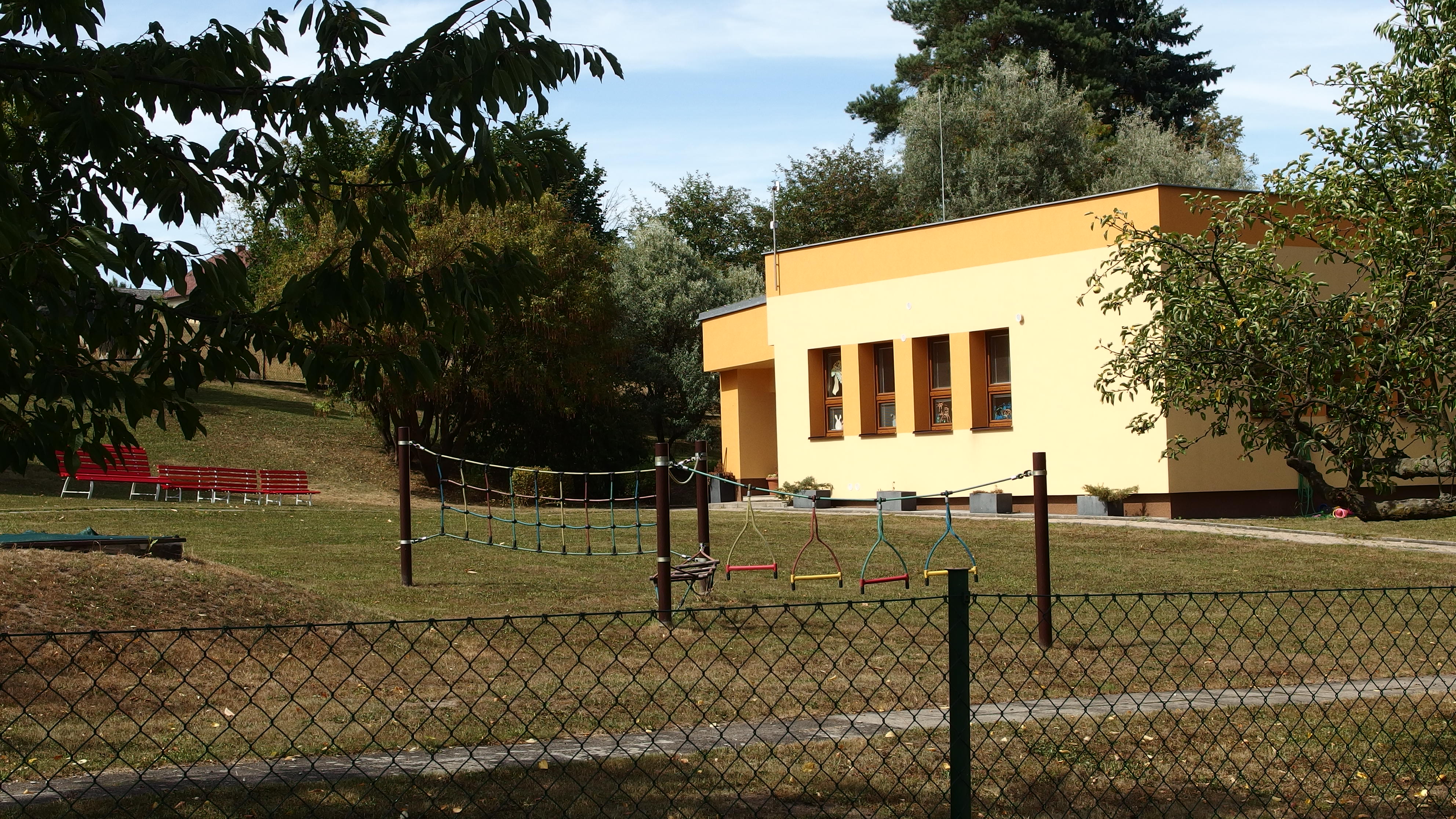 ZŠ a MŠ Velké Svatoňovice foto 2