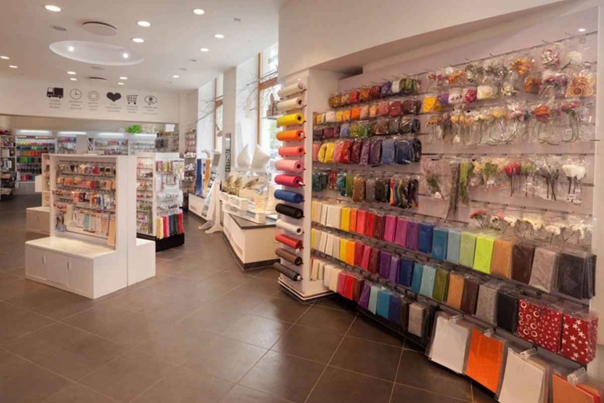 STOKLASA galanterie a látky foto 4