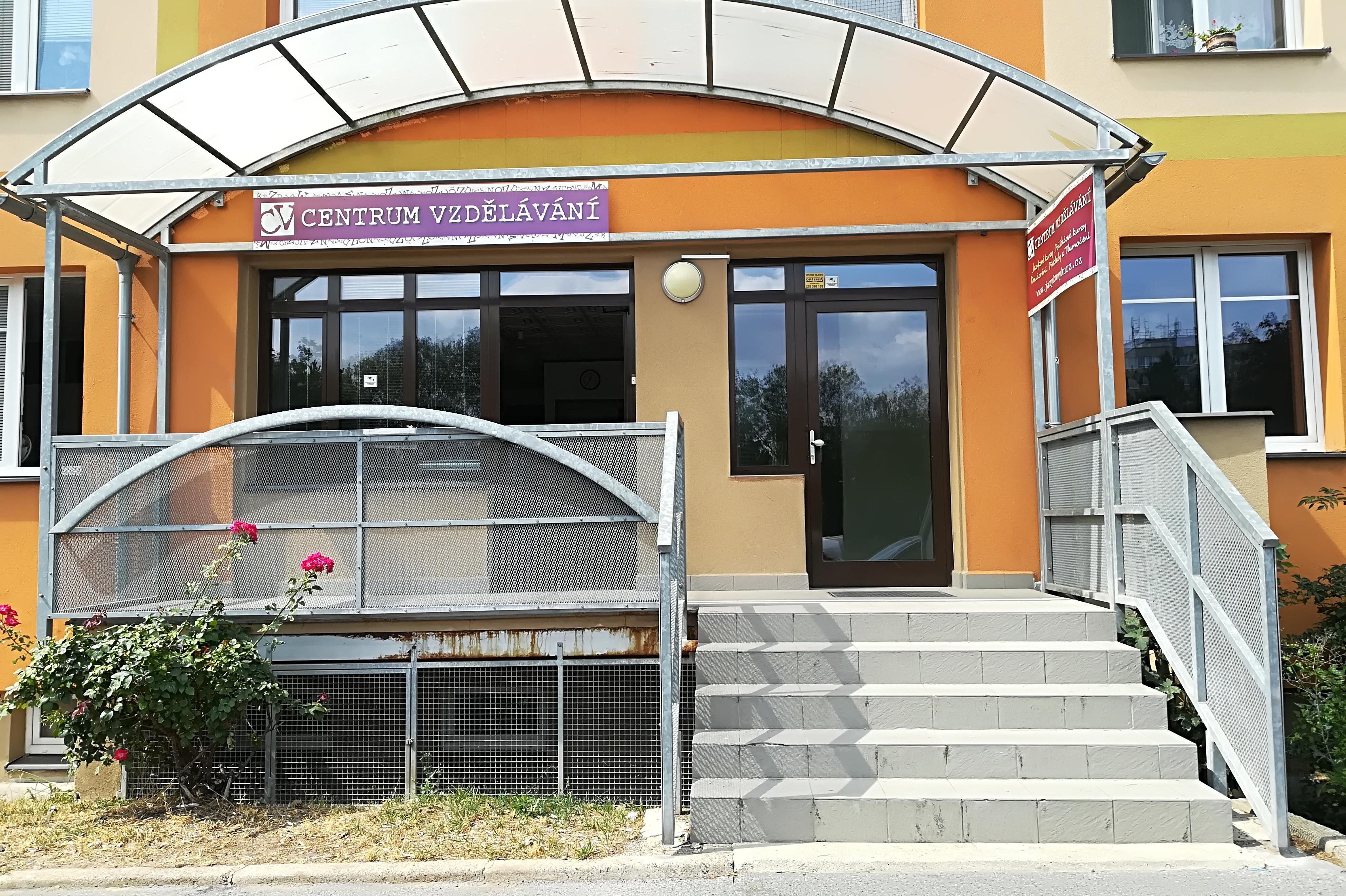 Centrum vzdělávání - KM centrum 4U