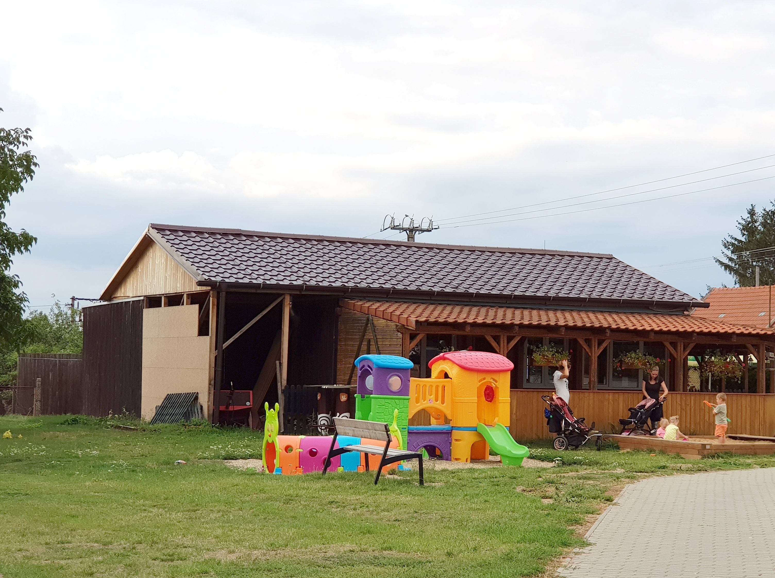 Dřevák bar foto 2