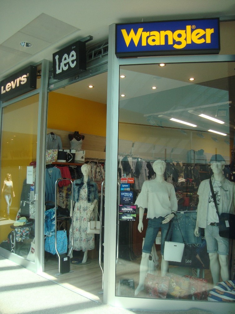 Jeans zone foto 2