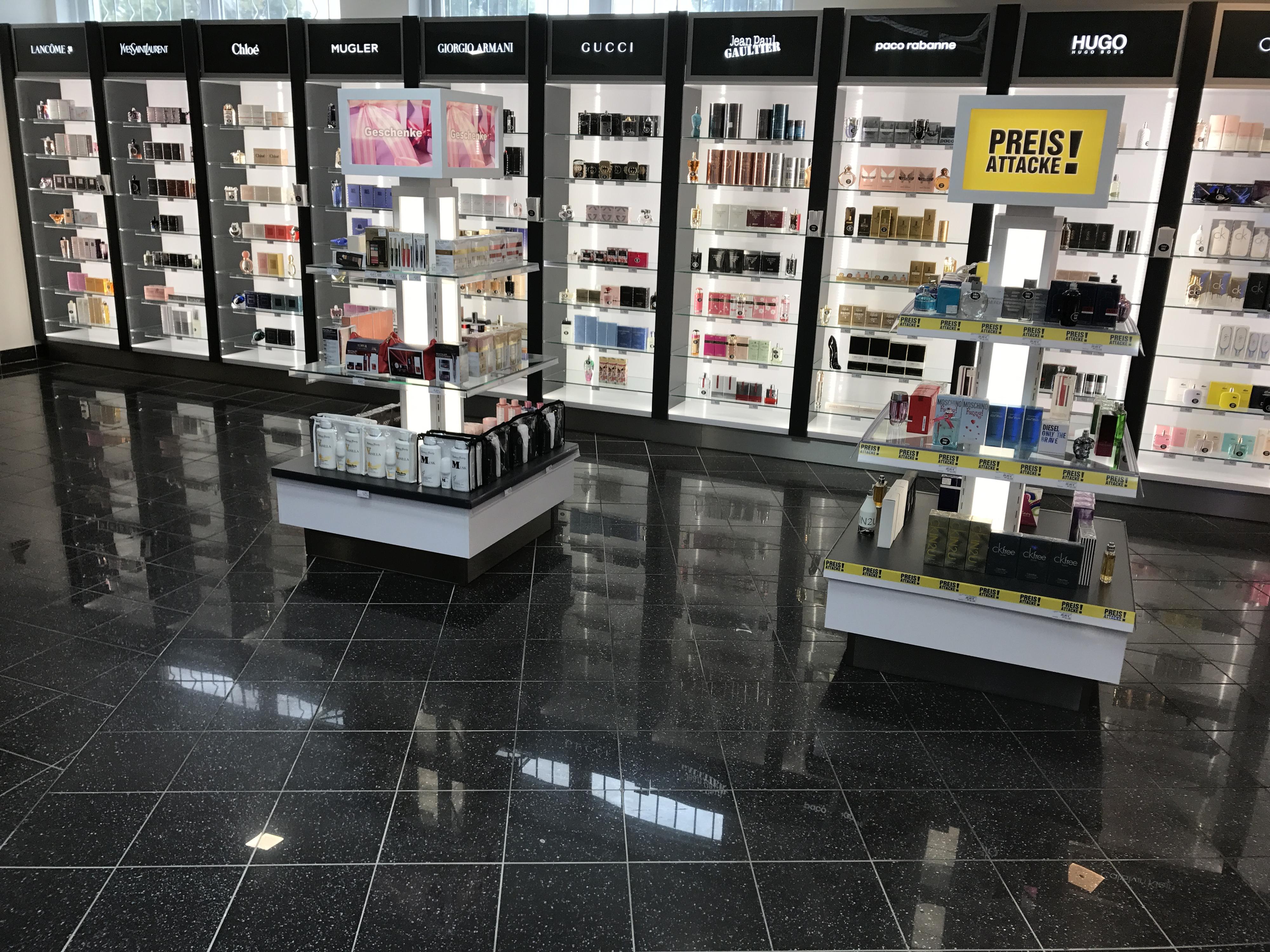 TRAVEL FREE SHOP foto 4