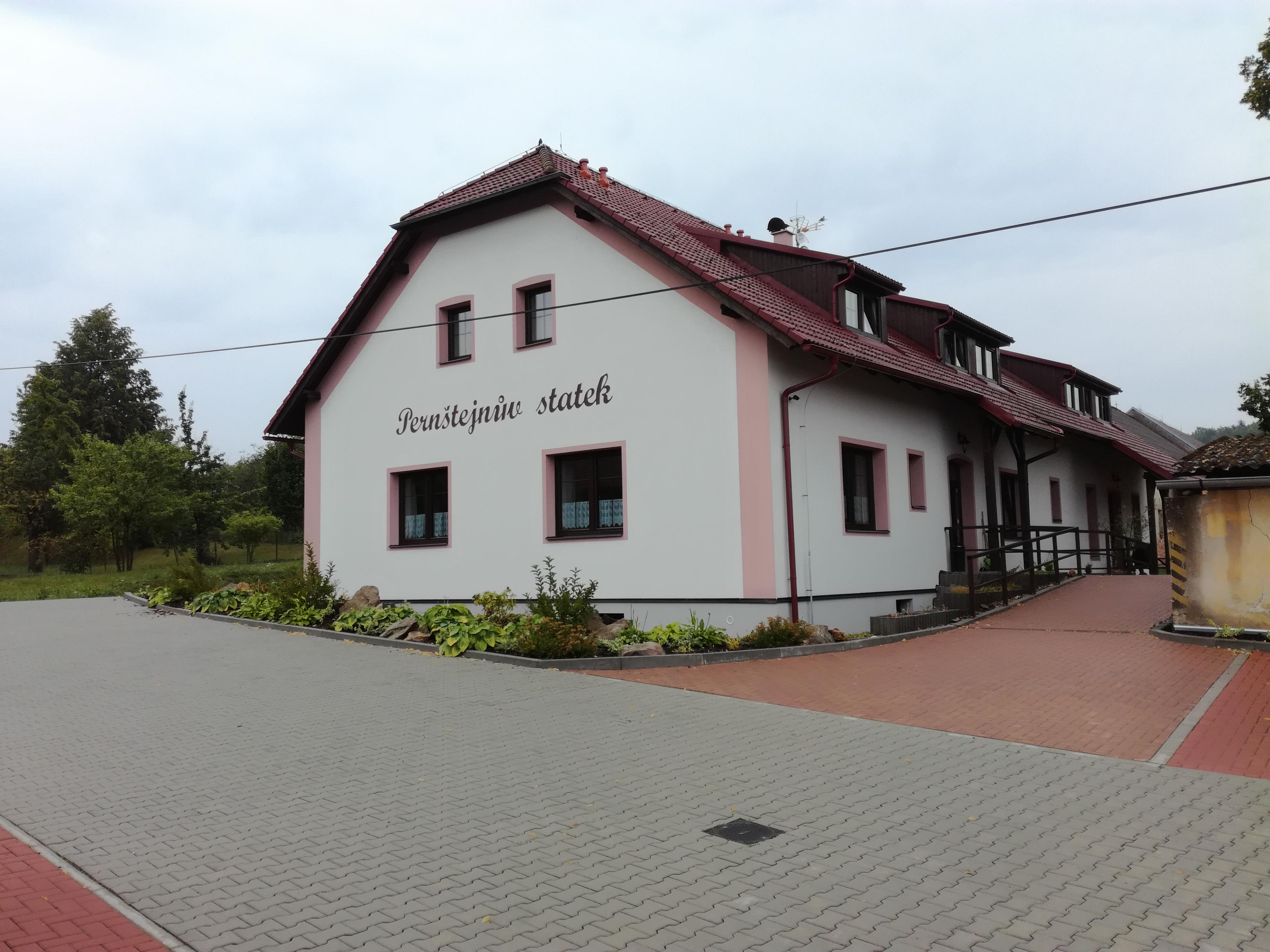 Pernštejnův statek foto 2