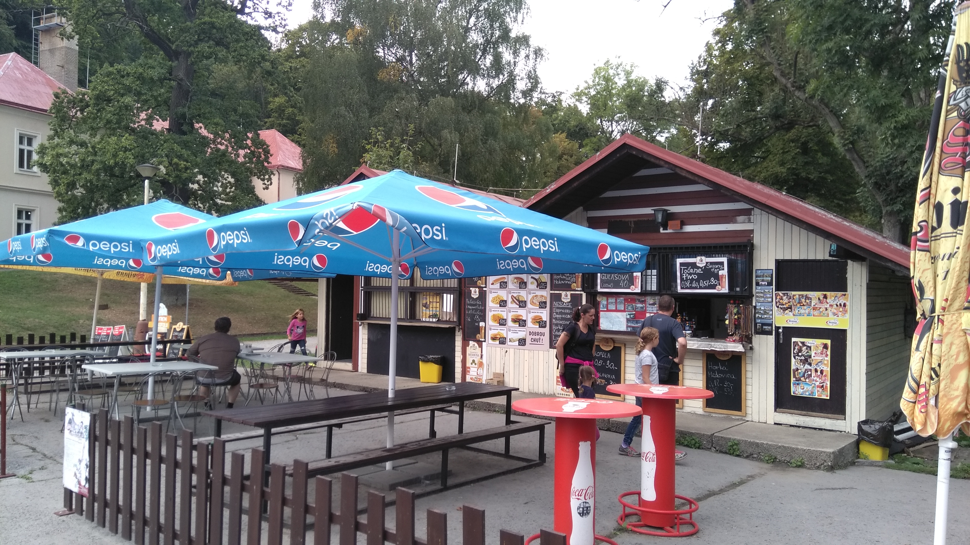 Občerstvení Karlovice foto 2