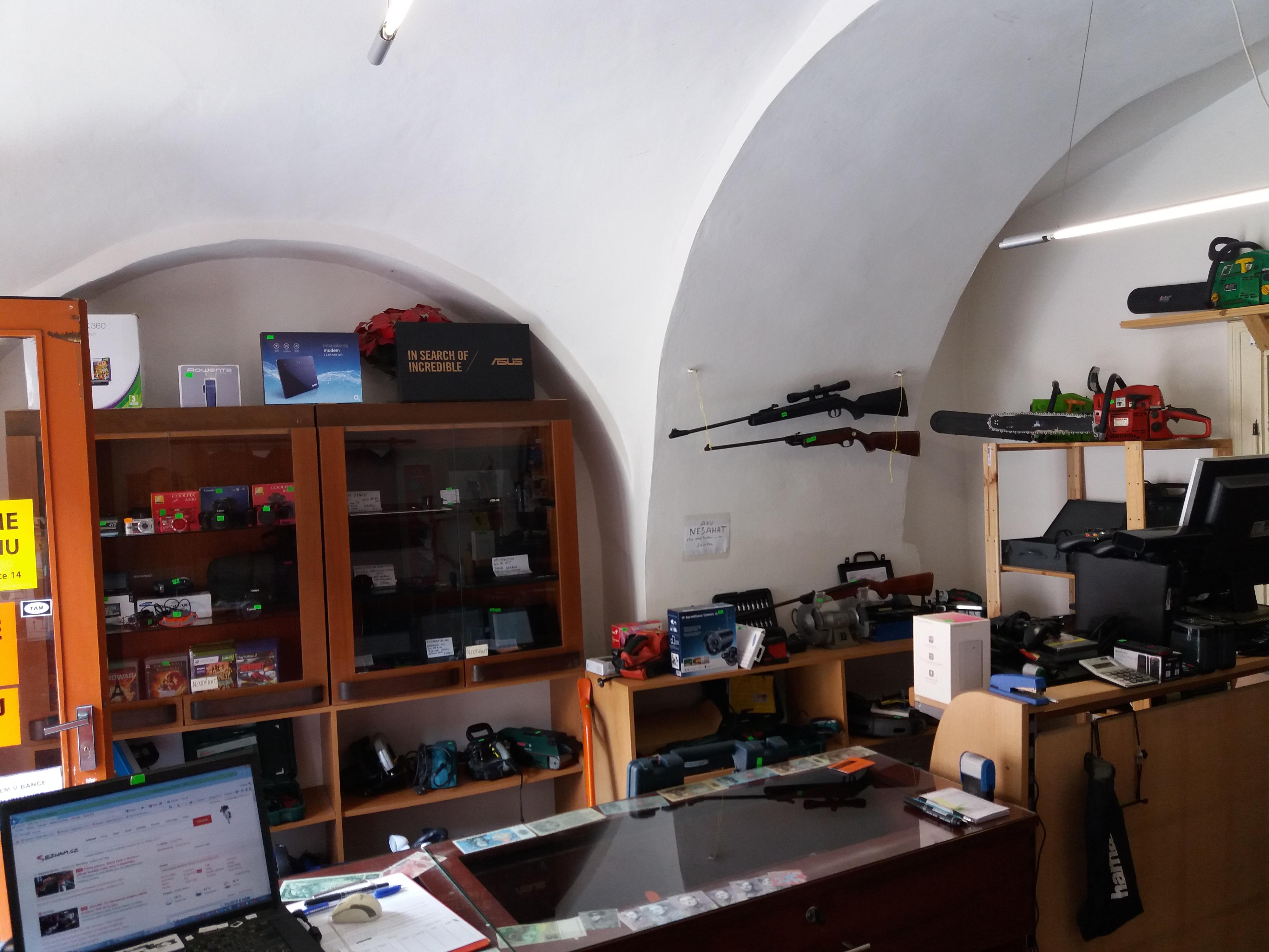 ZASTAVÁRNA - BAZAR Petr Dudek foto 4