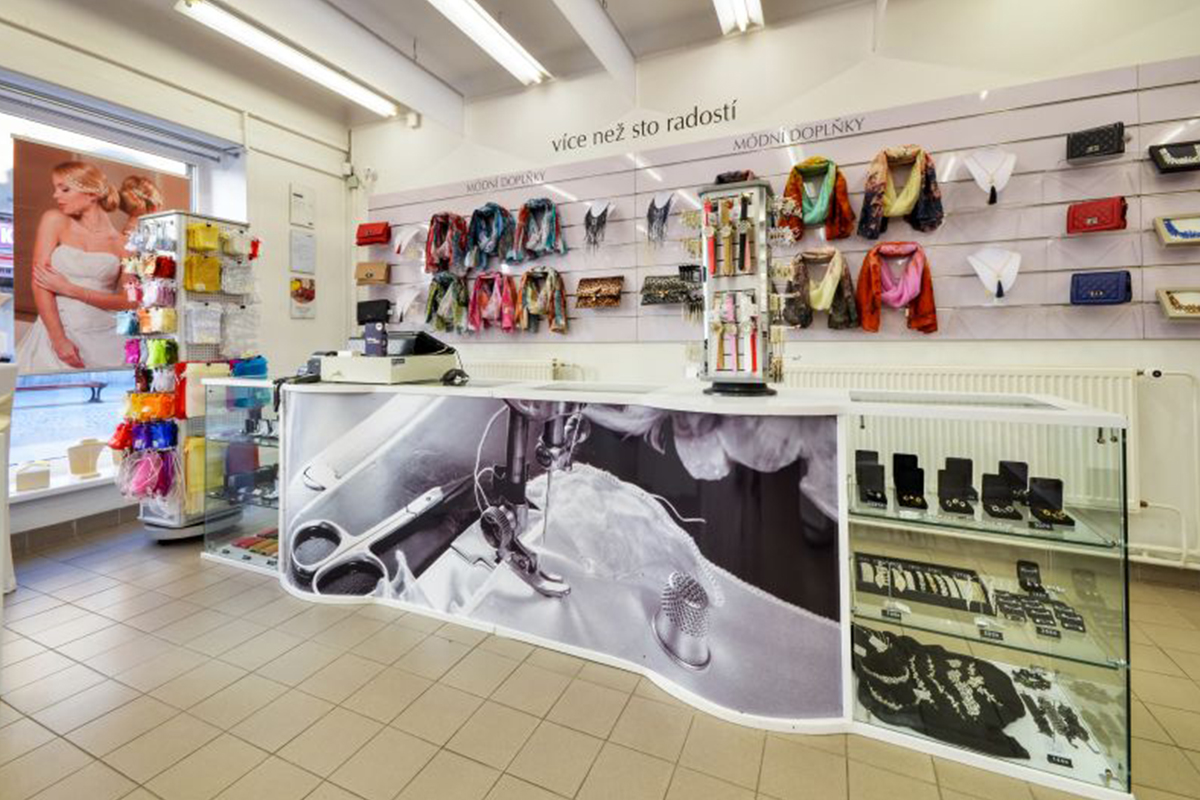 STOKLASA galanterie a látky foto 6