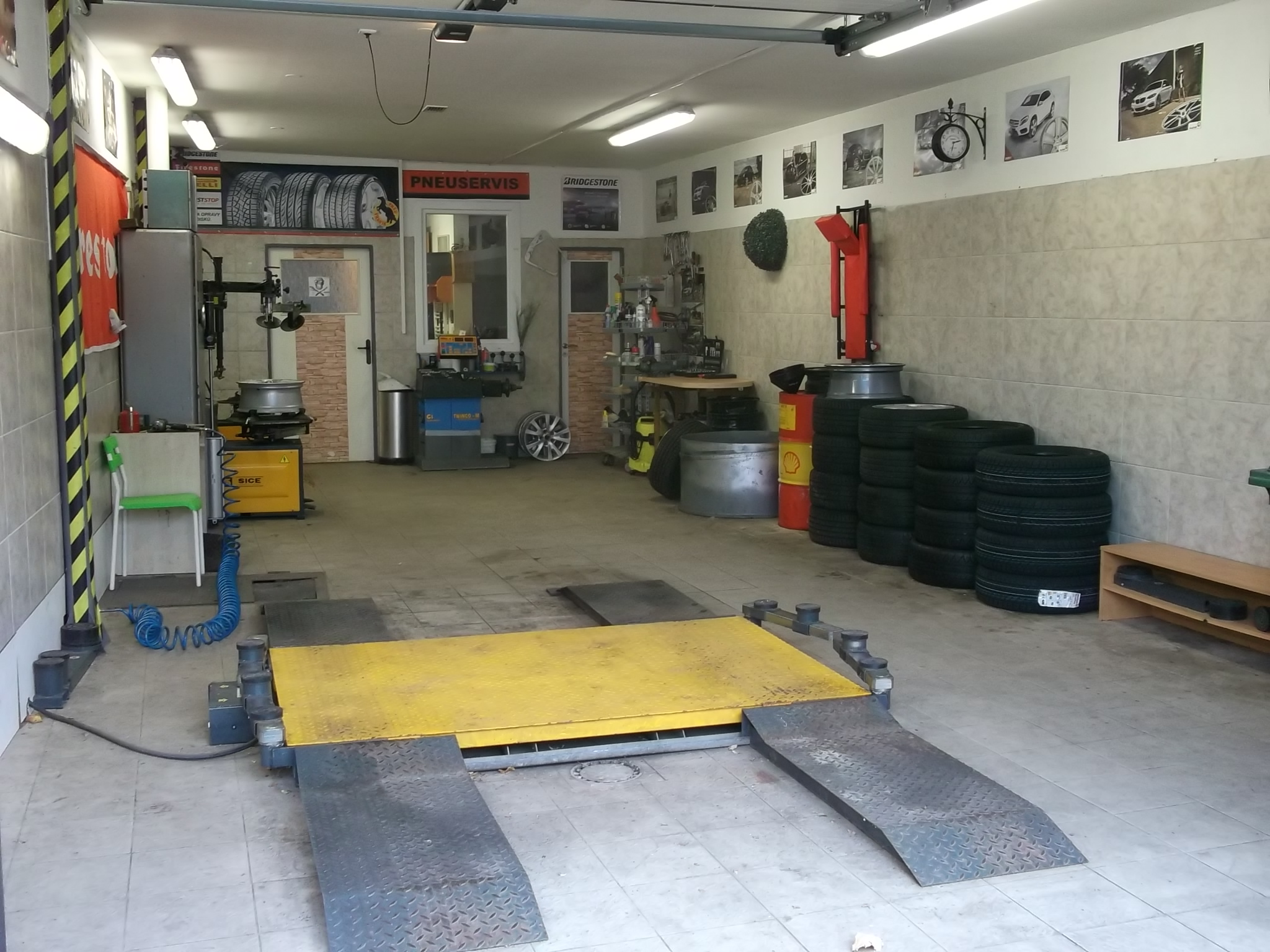 Pneuservis - Tomáš Rampír Krčmář foto 2