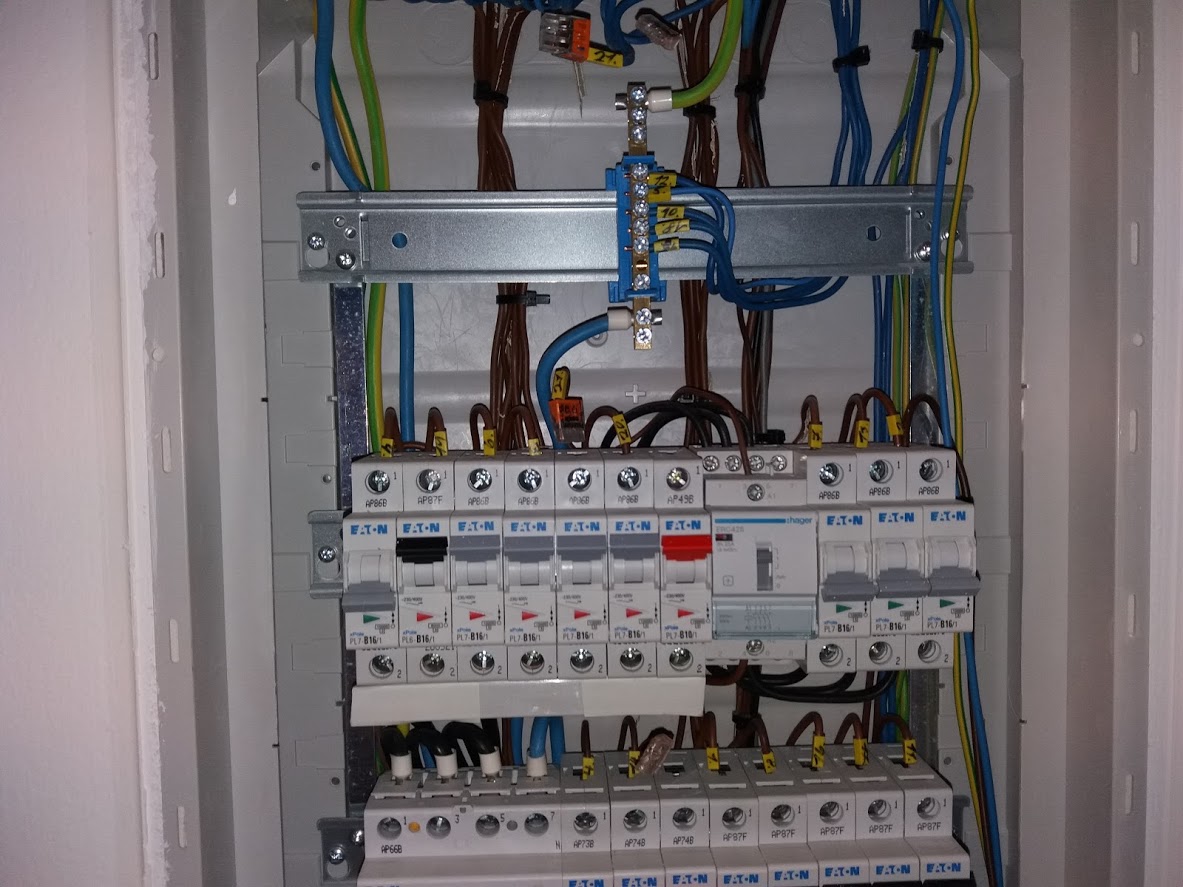 Elektroinstalace a revize - Jindřich Černohorský foto 2