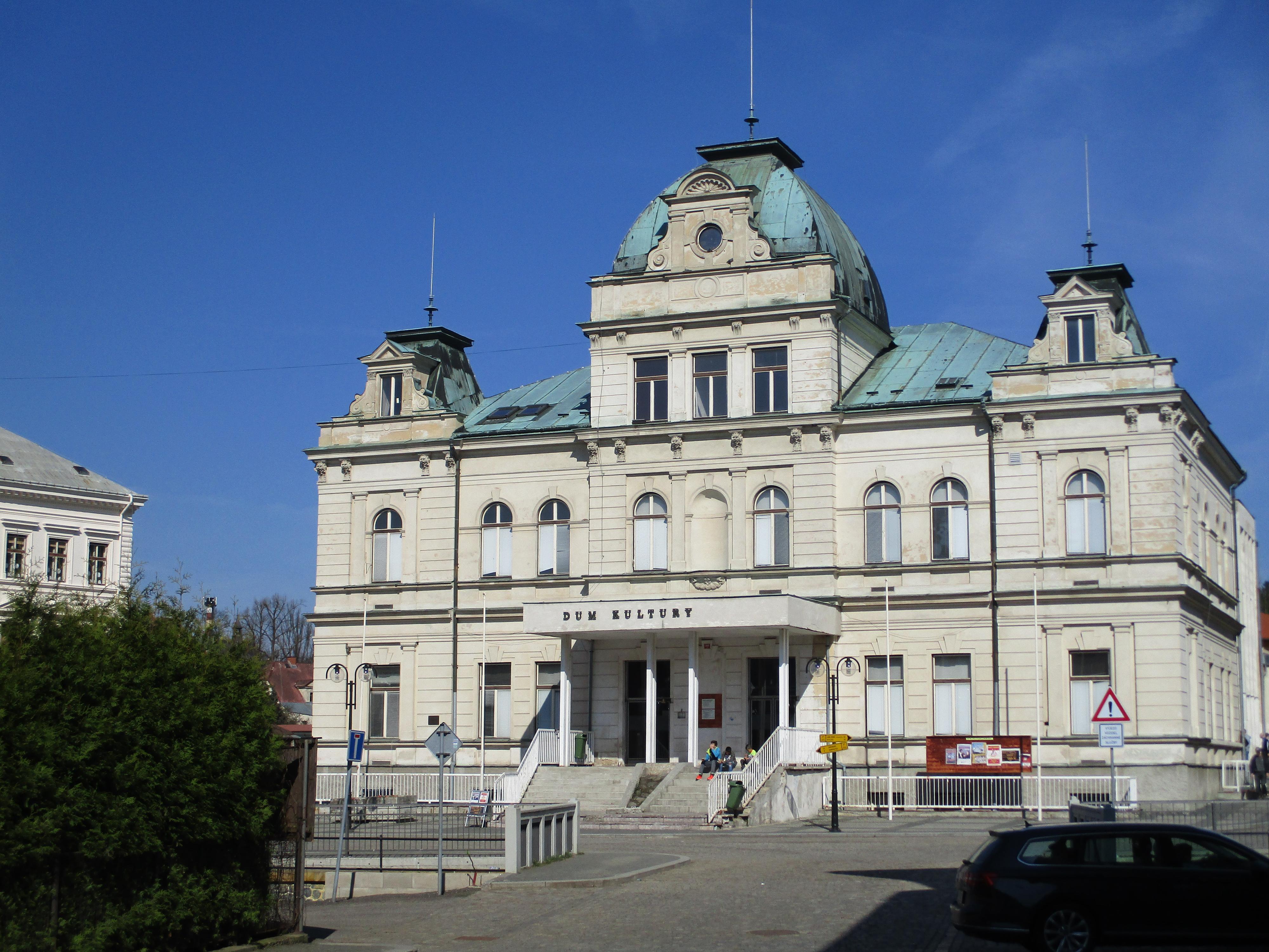 Dům kultury Česká Kamenice foto 2