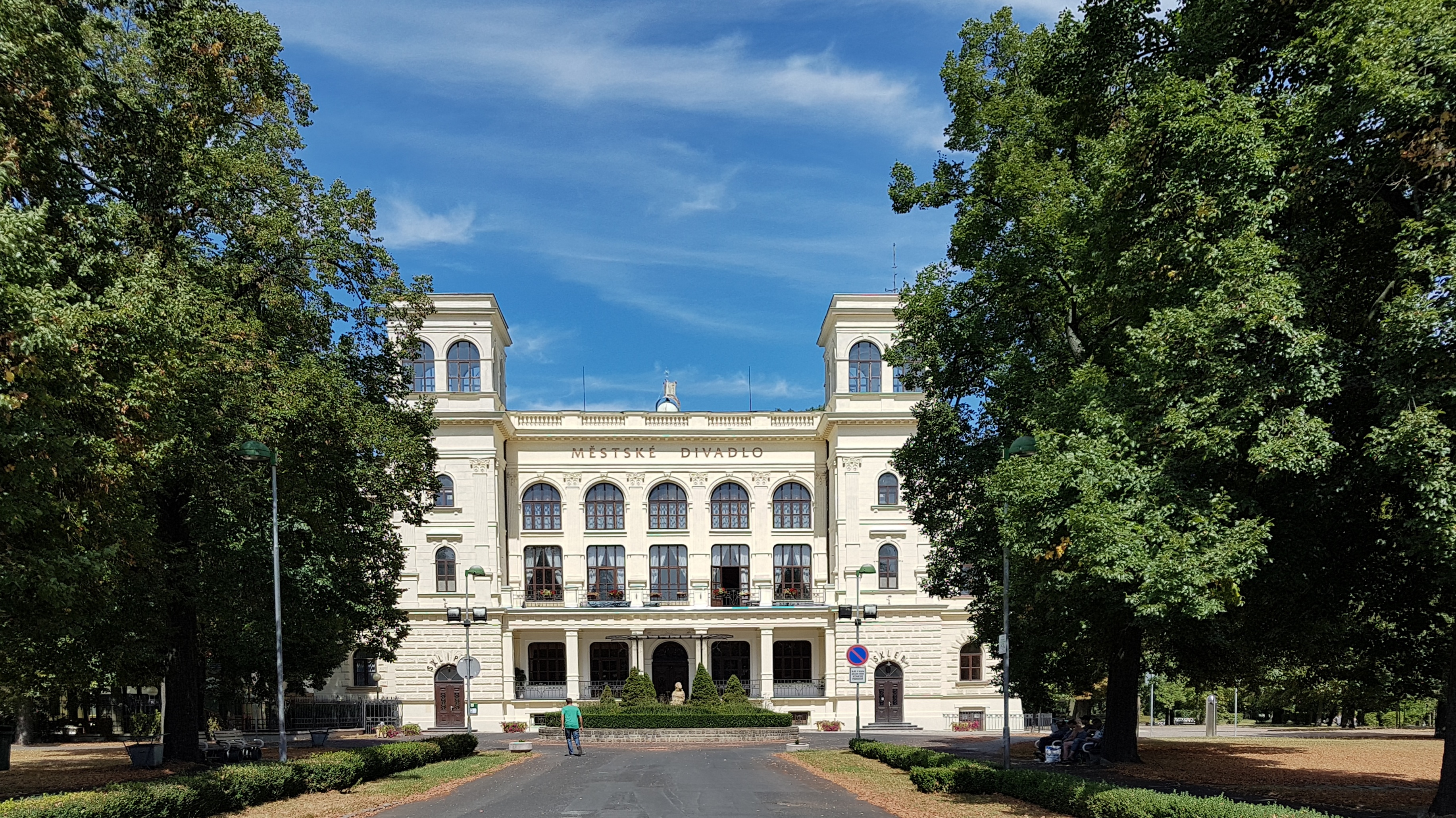 Městské divadlo Chomutov foto 4