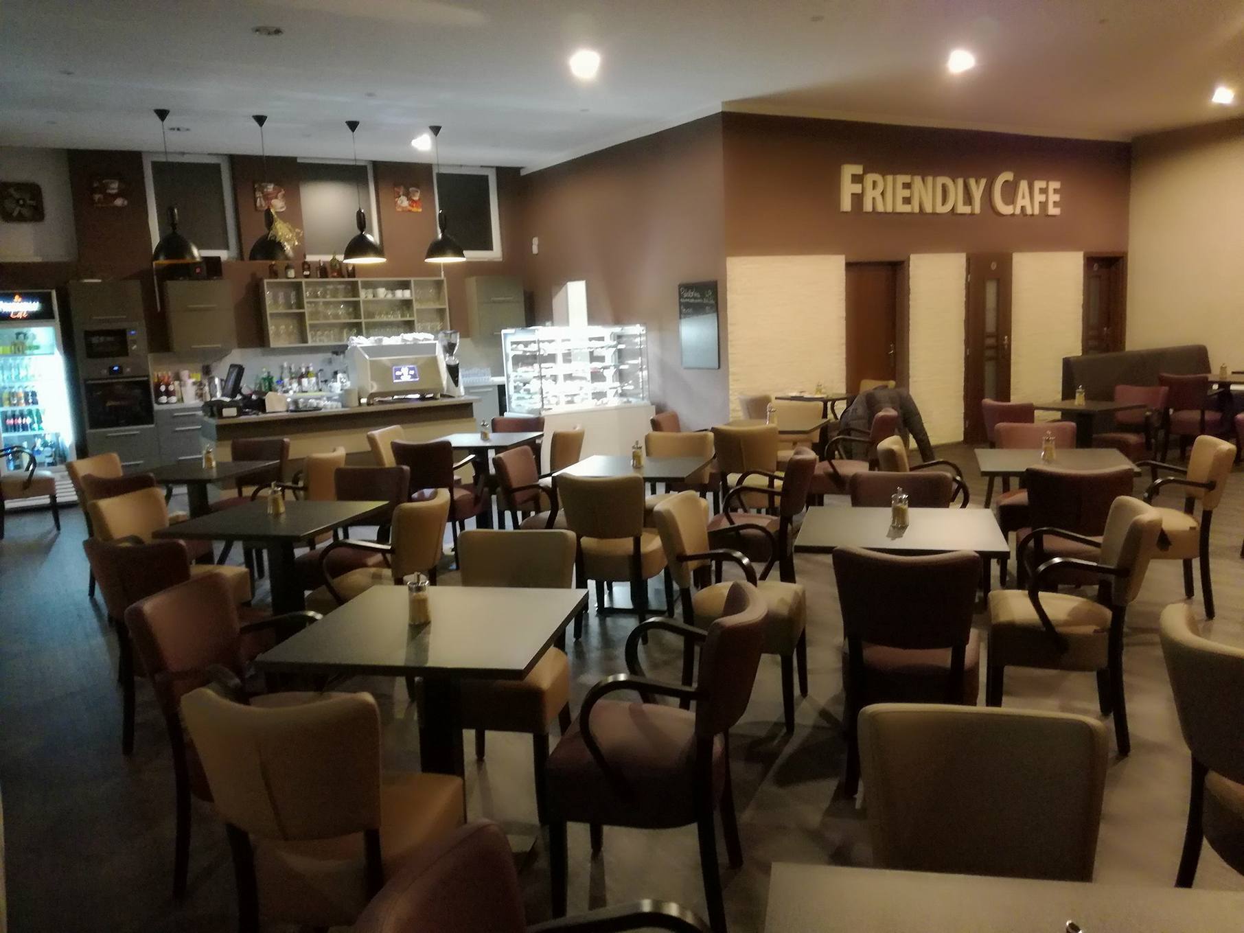 Friendly café