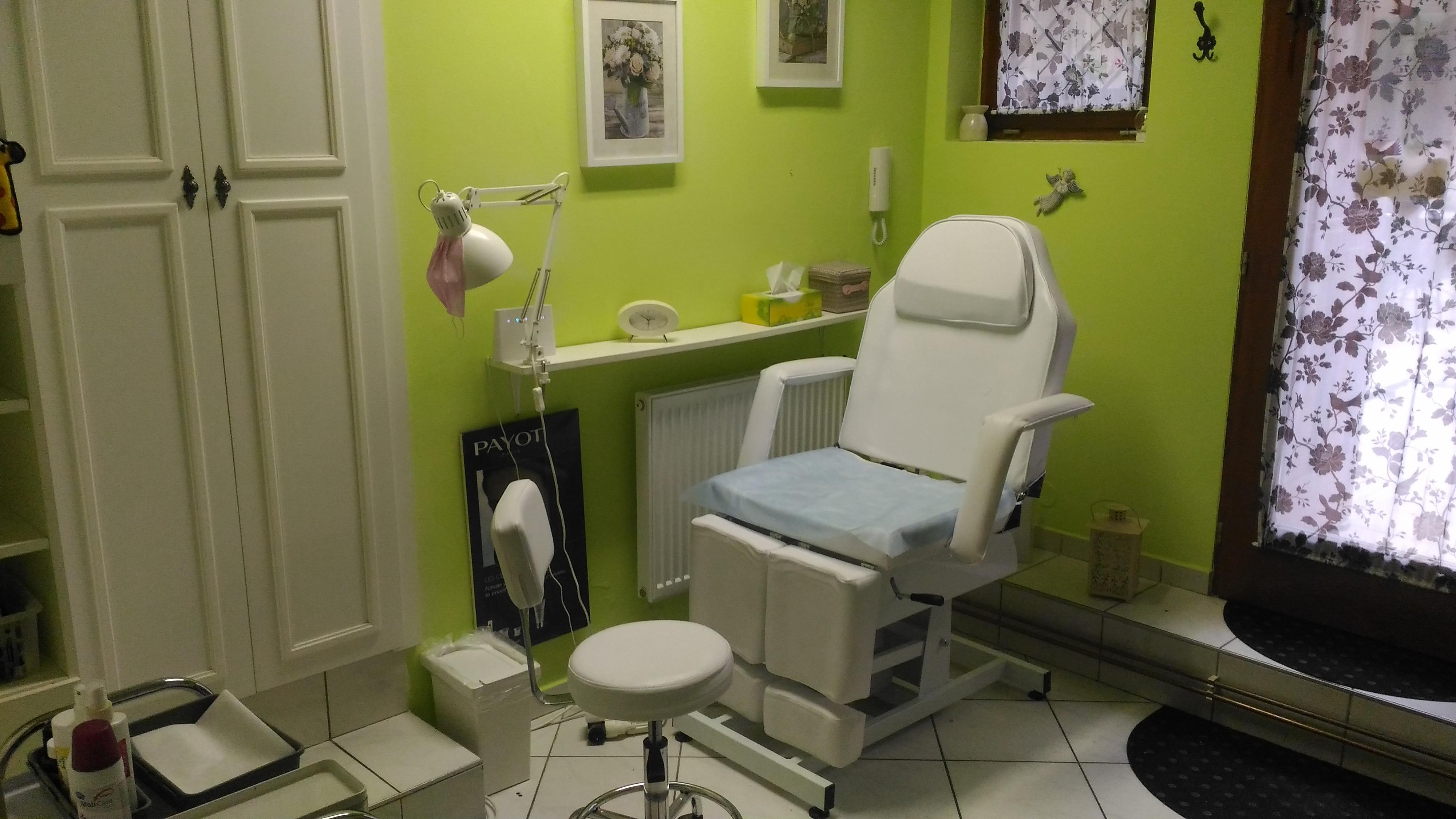 Zdravotní pedikúra - Iveta Kolářová foto 3