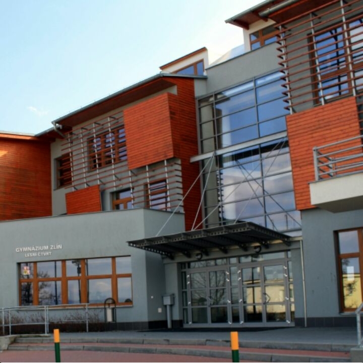 Gymnázium Zlín - Lesní čtvrť foto 2