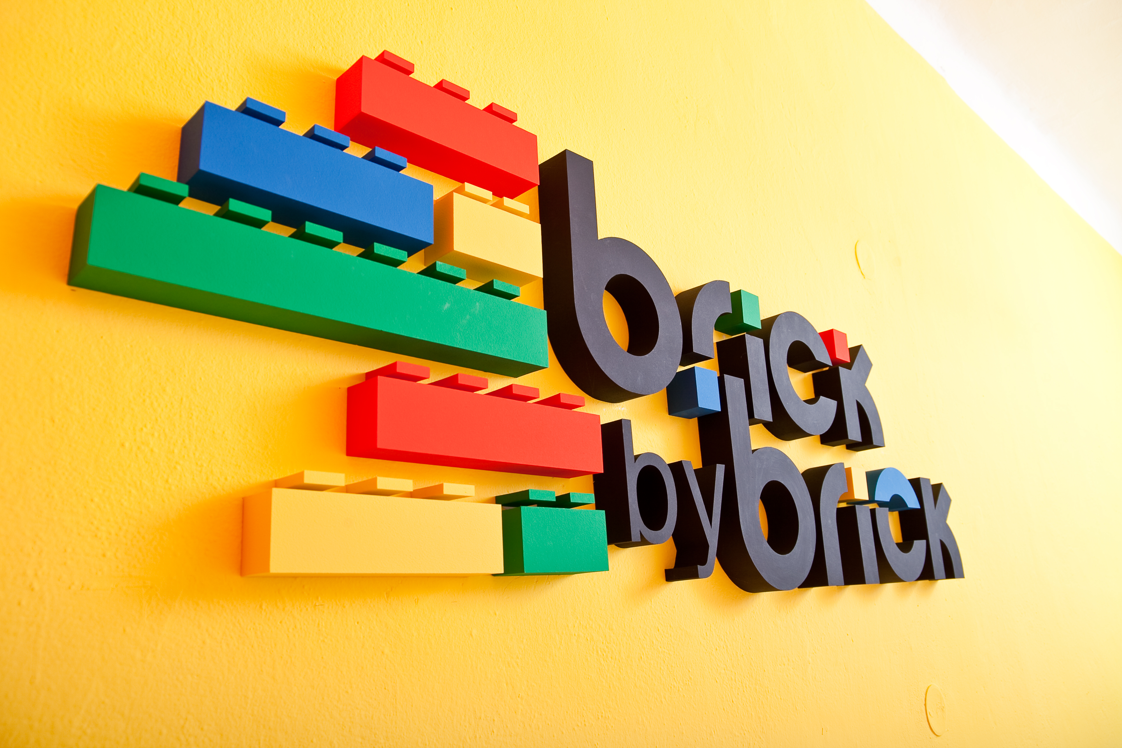Brick by Brick foto 3