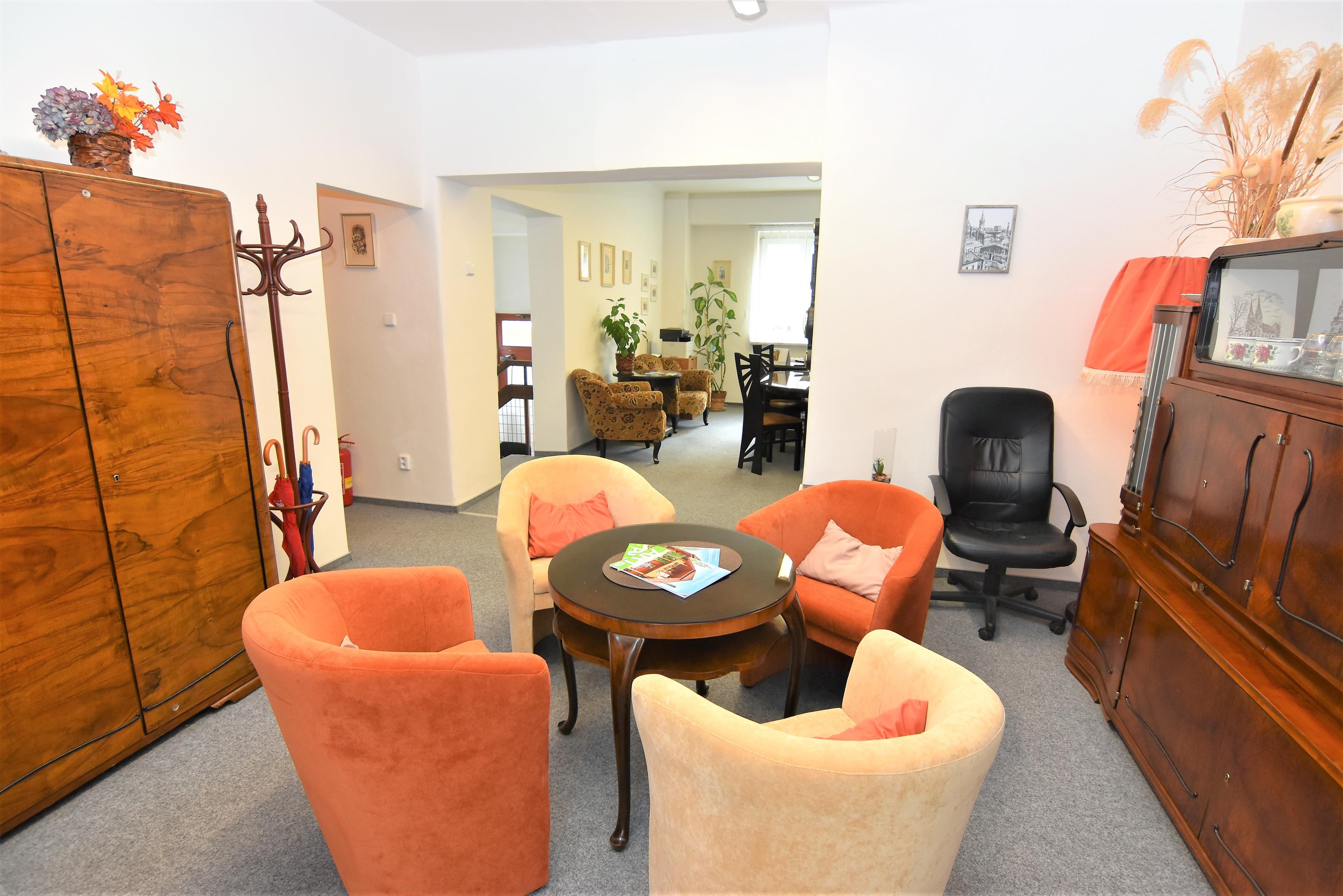 REMAX MONARCHA foto 4