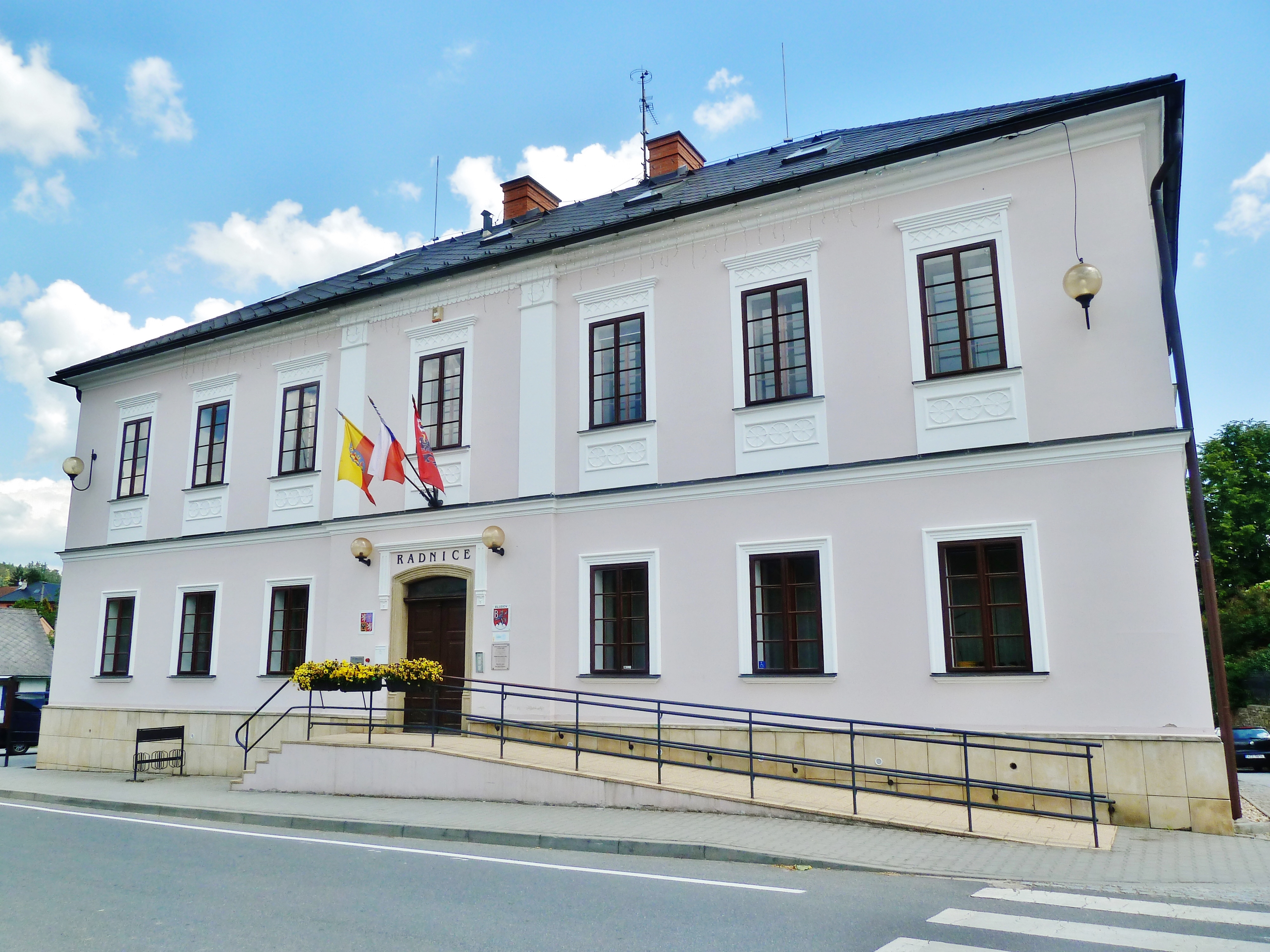 Bludov - obecní úřad foto 3