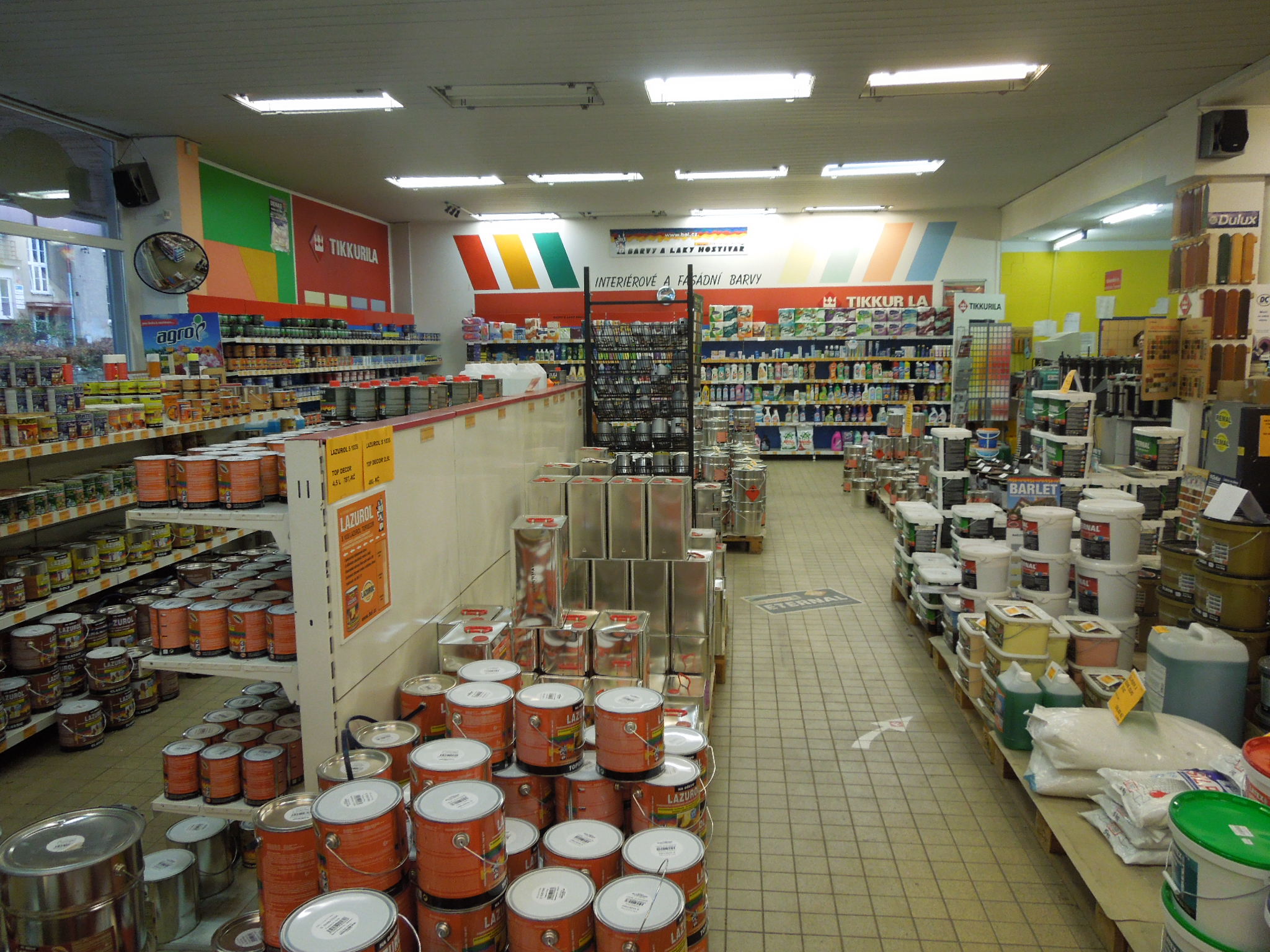 BARVY A LAKY DROGERIE foto 4