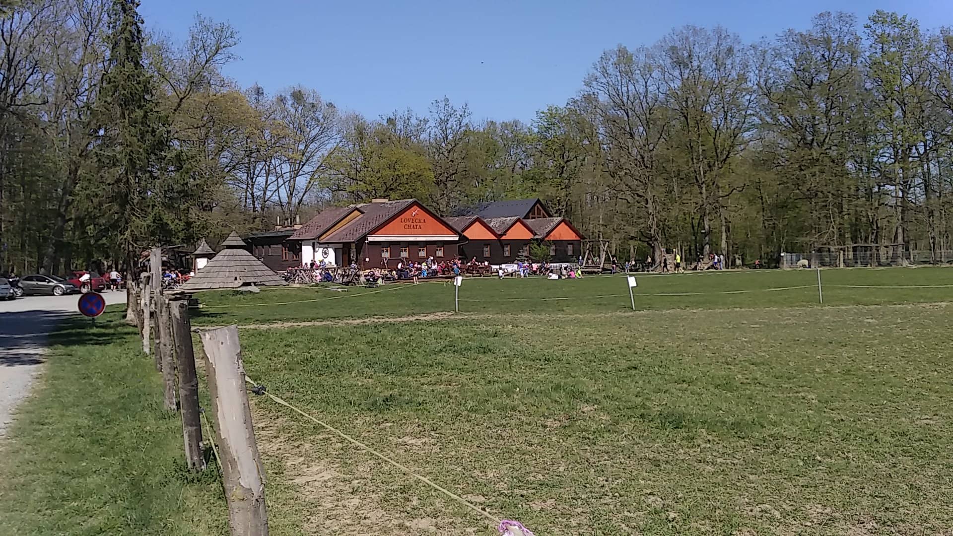 Restaurace Lovecká chata foto 2