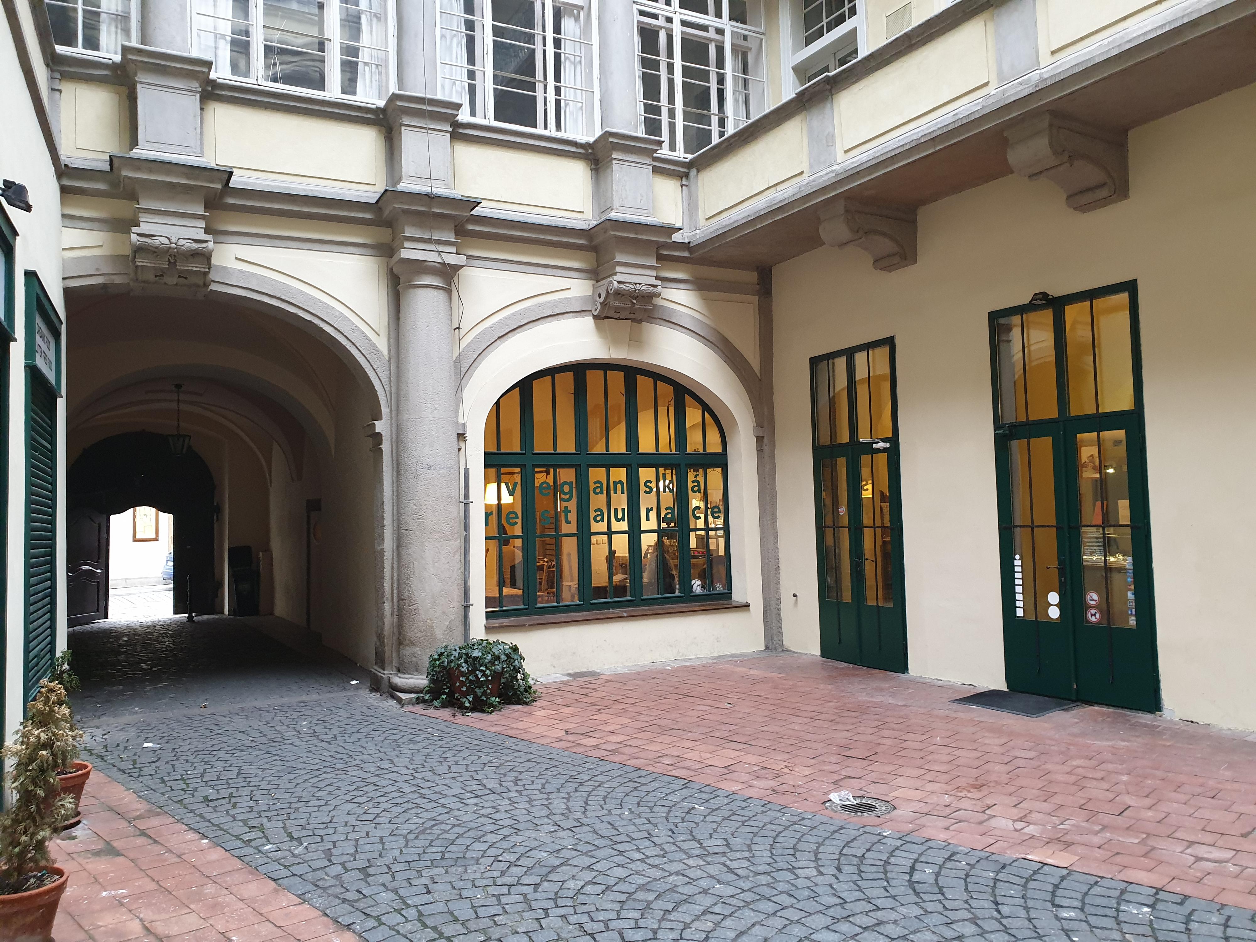 Veganská restaurace Country Life foto 3