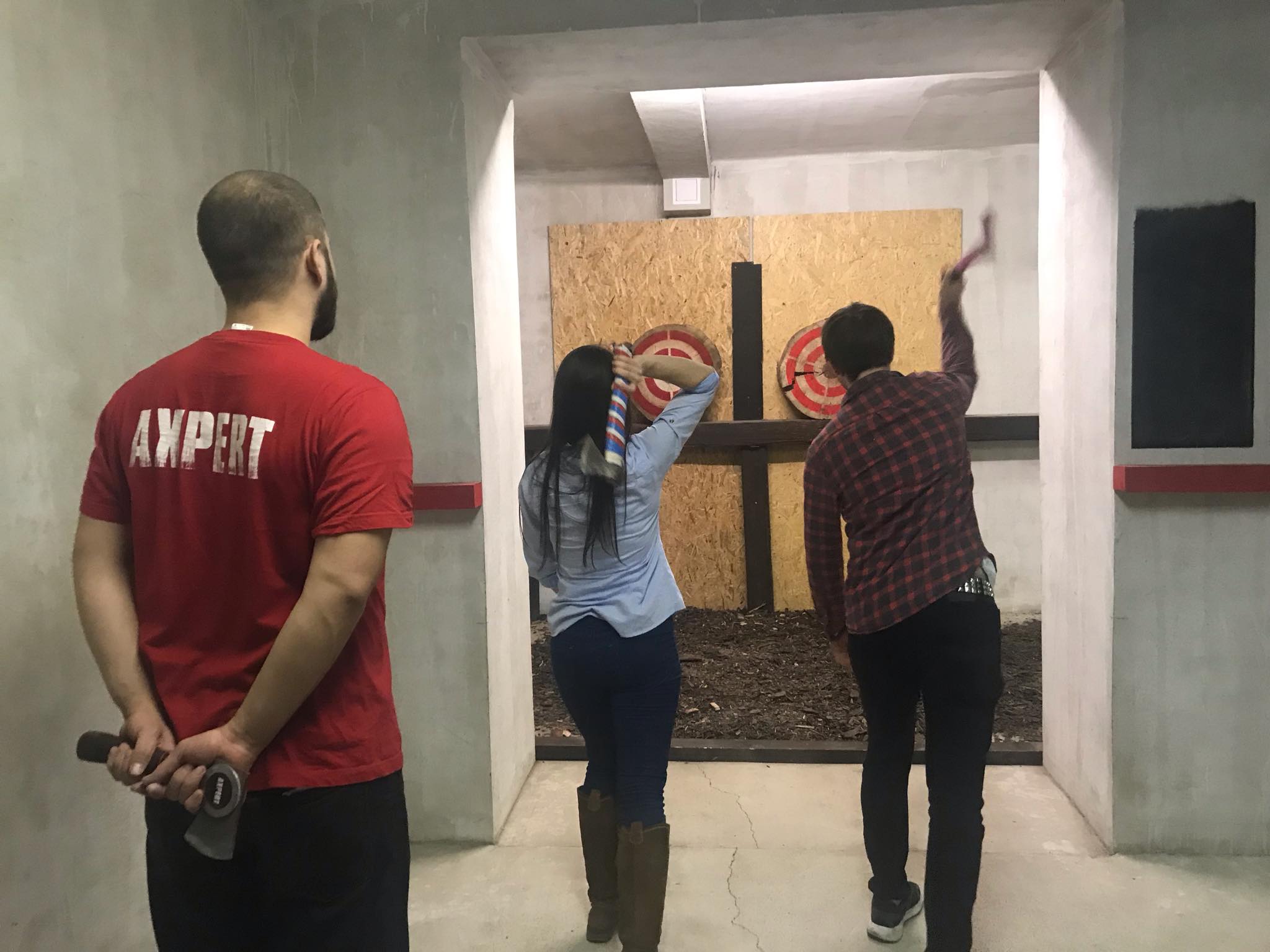 Bulzajz - házení sekerou foto 2