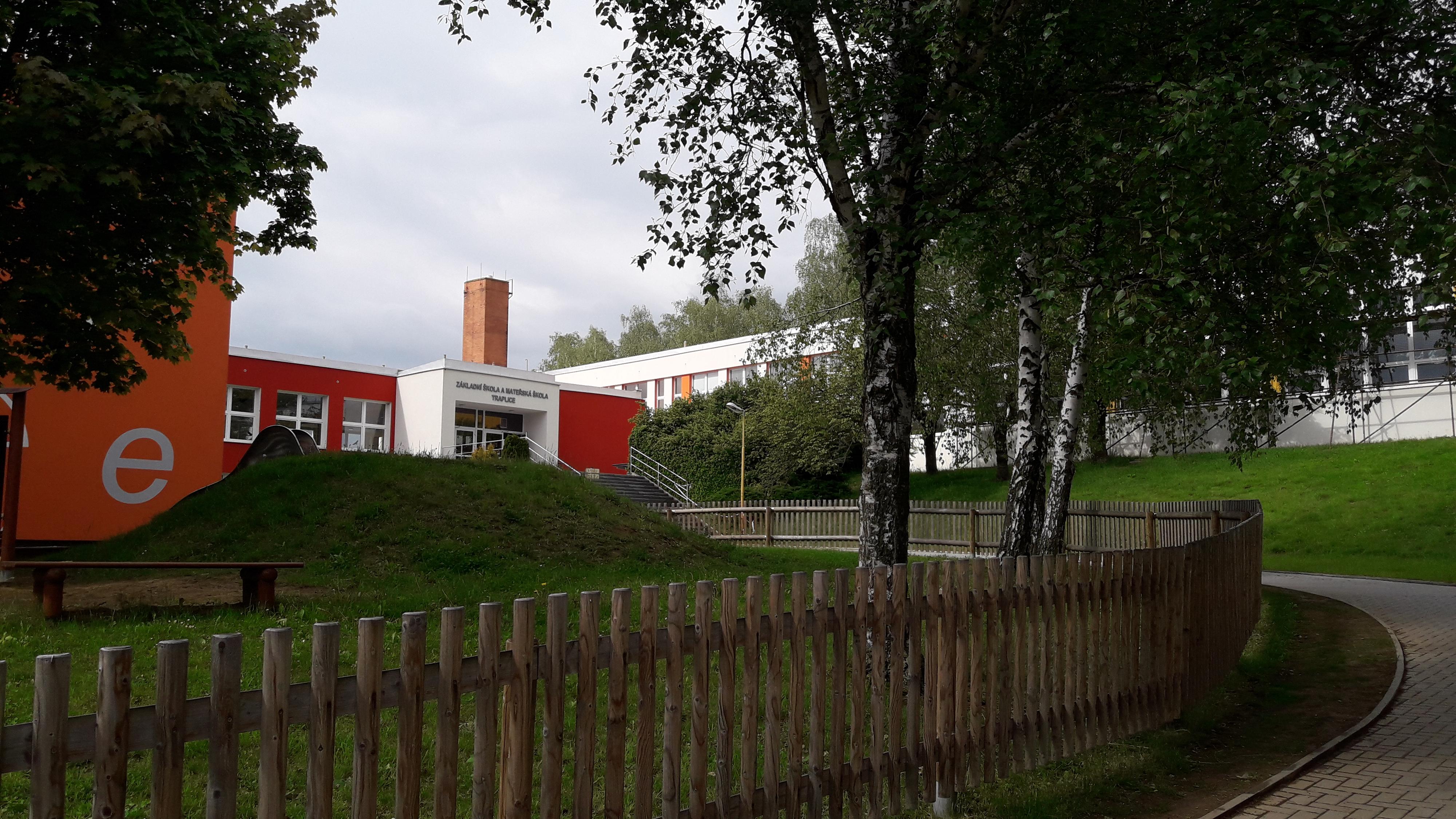 Základní škola a Mateřská škola Traplice, okres Uherské Hradiště foto 4