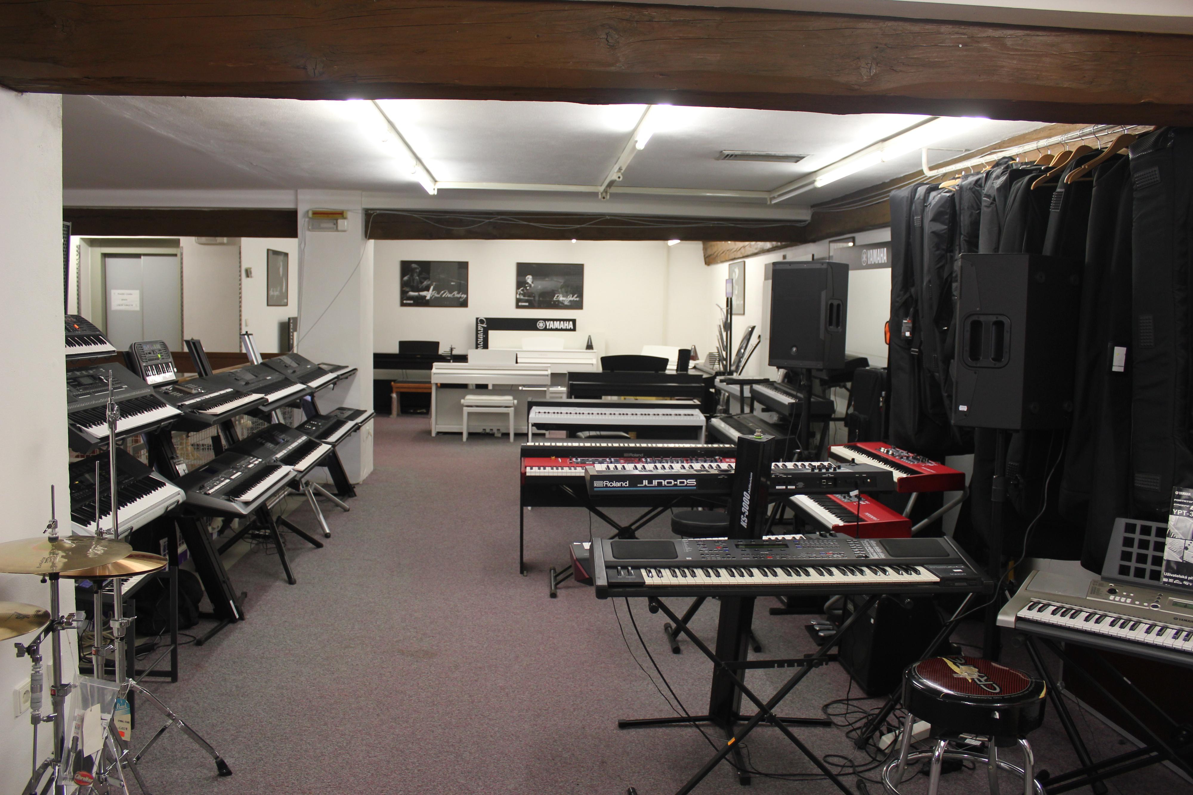 Hudební nástroje Houdek foto 2