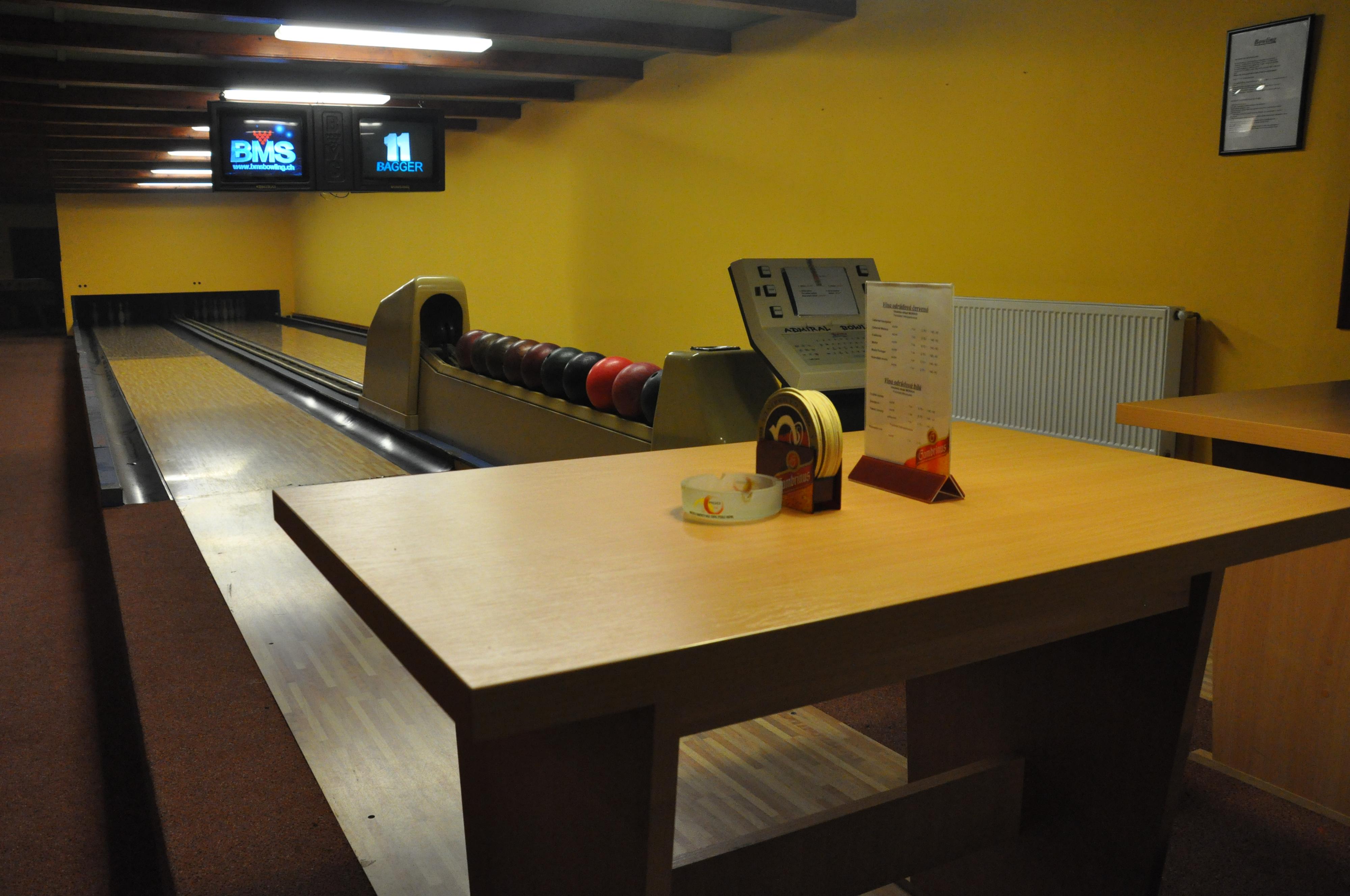 Bowling Bar Admirál foto 2