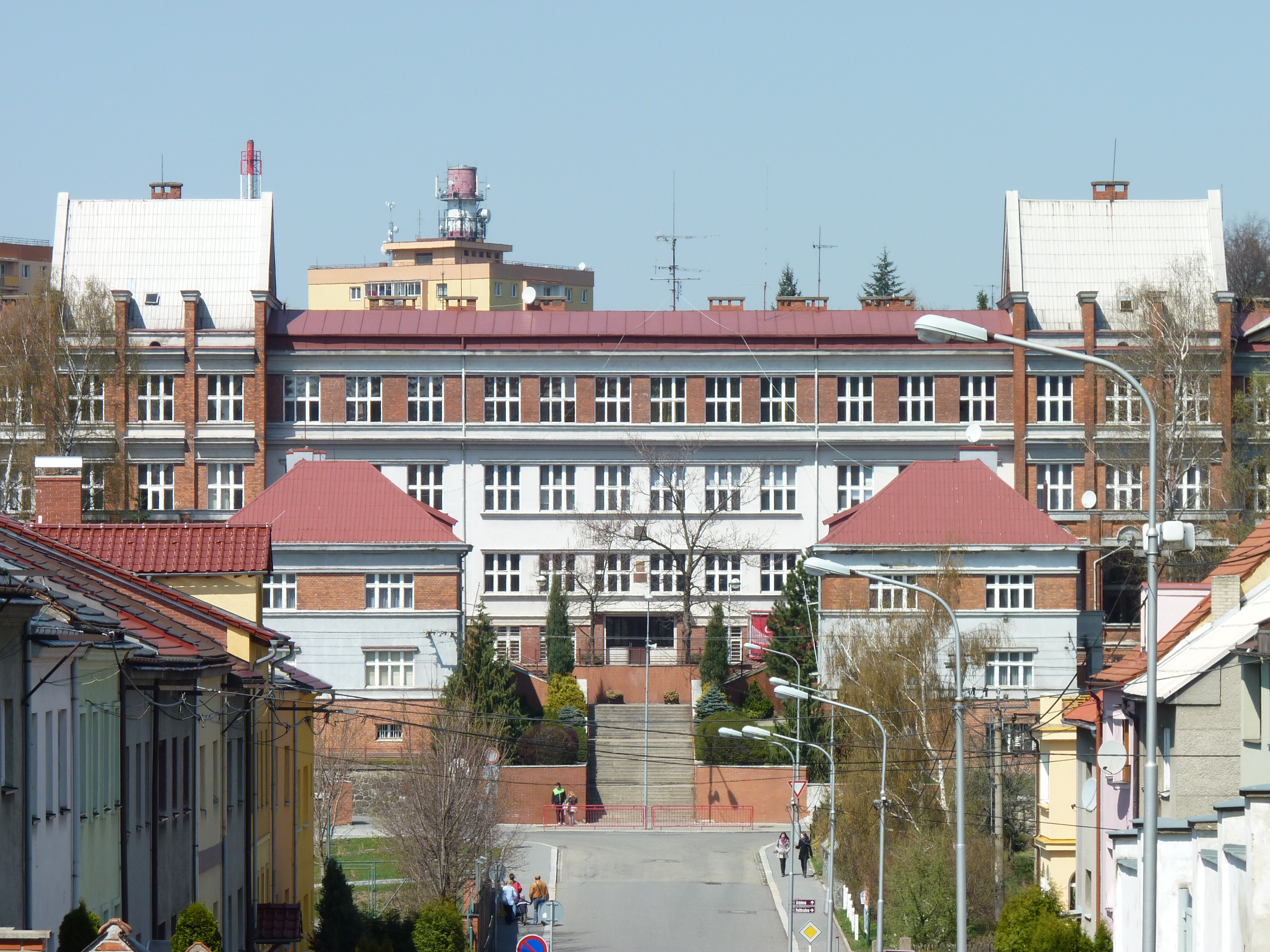 Gymnázium Nový Jičín foto 2
