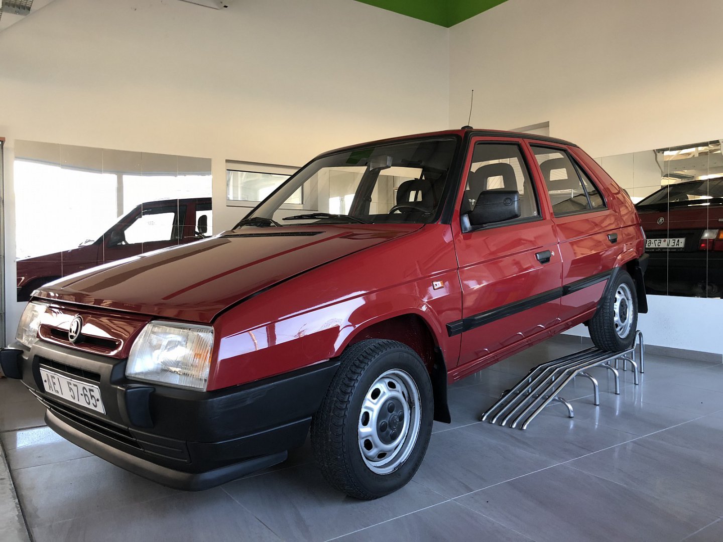 AUTOSALON-ROVENSKO foto 3