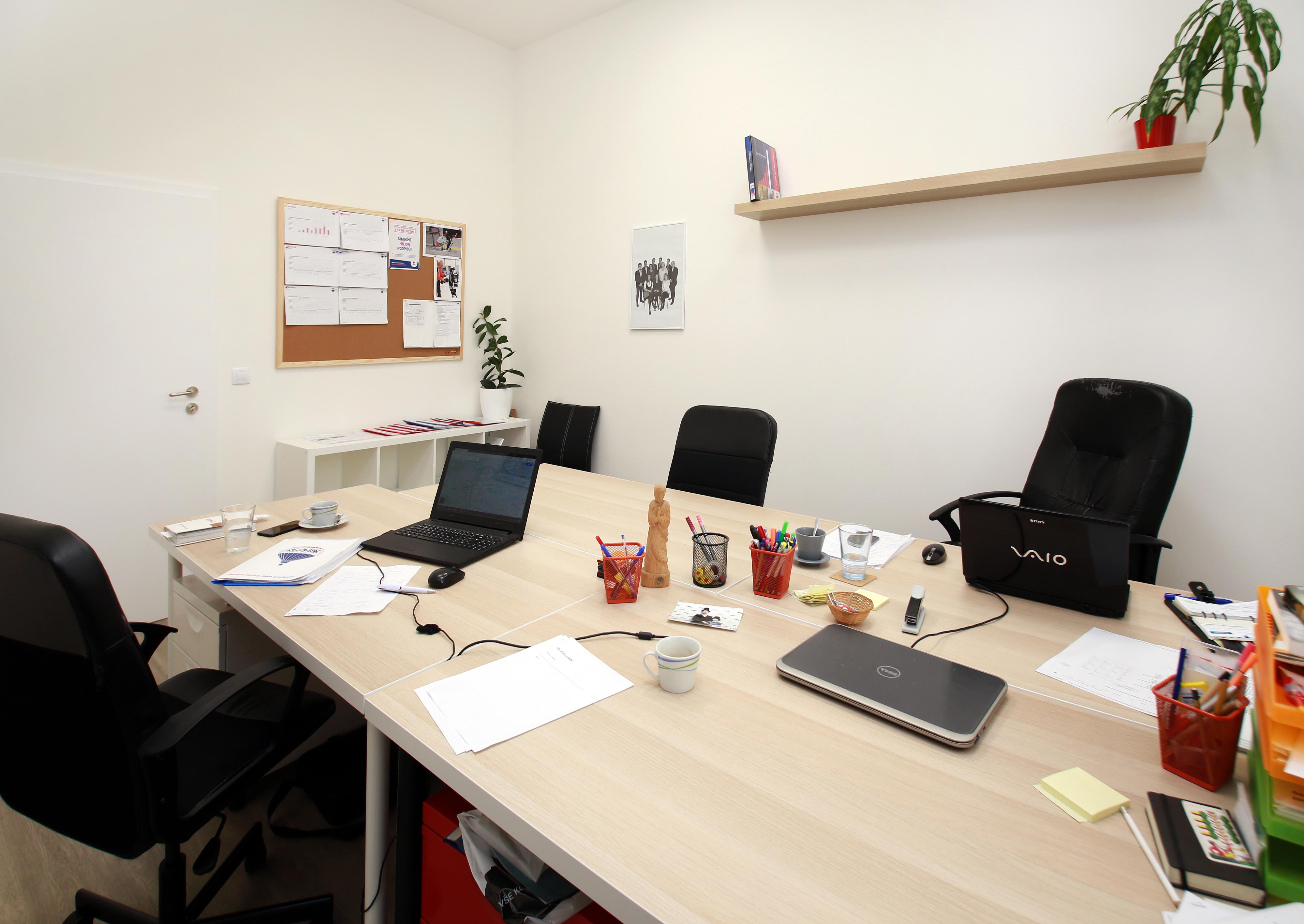 REMAX Search foto 2