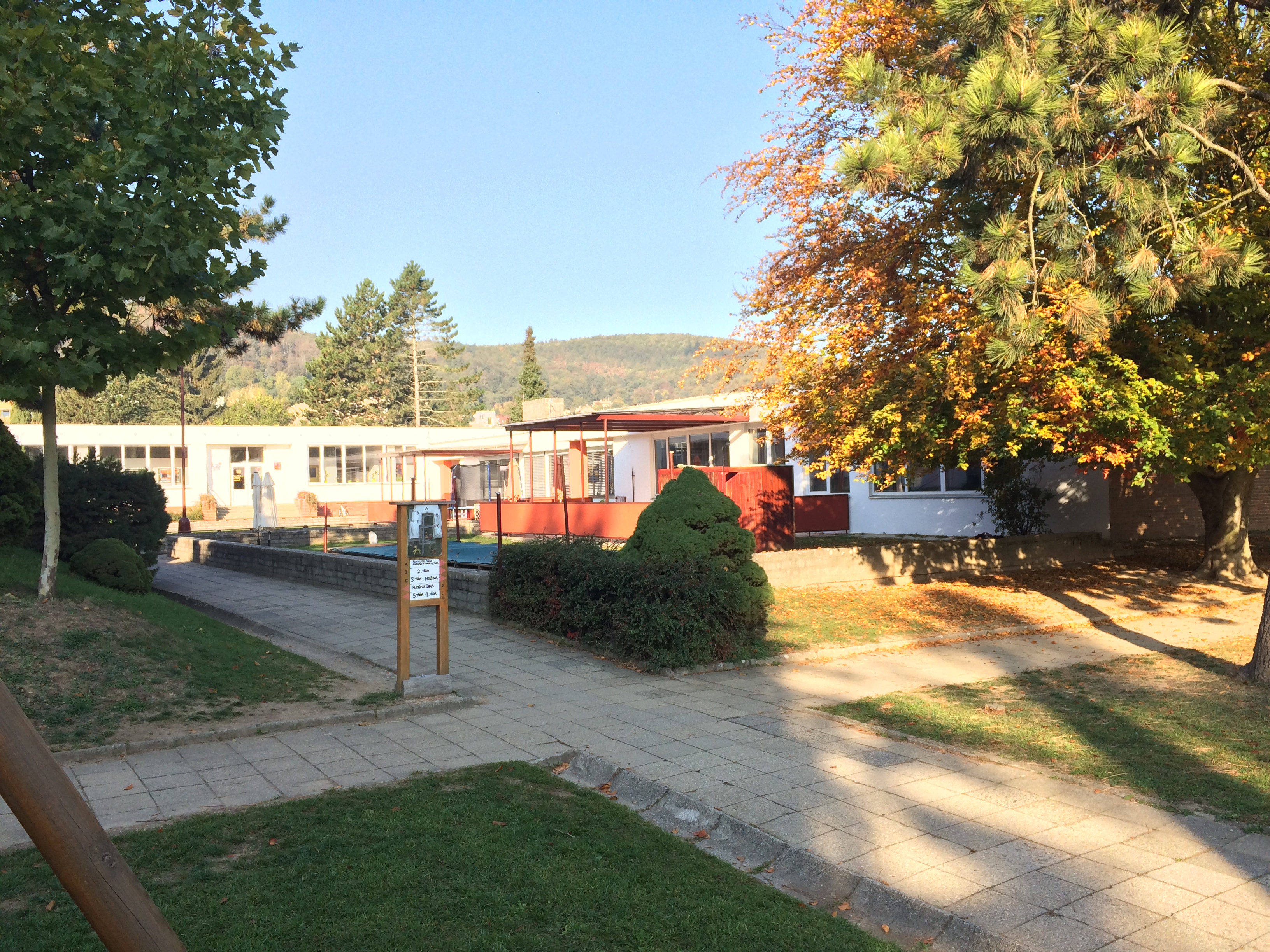 Škola Rozmarýnová foto 4