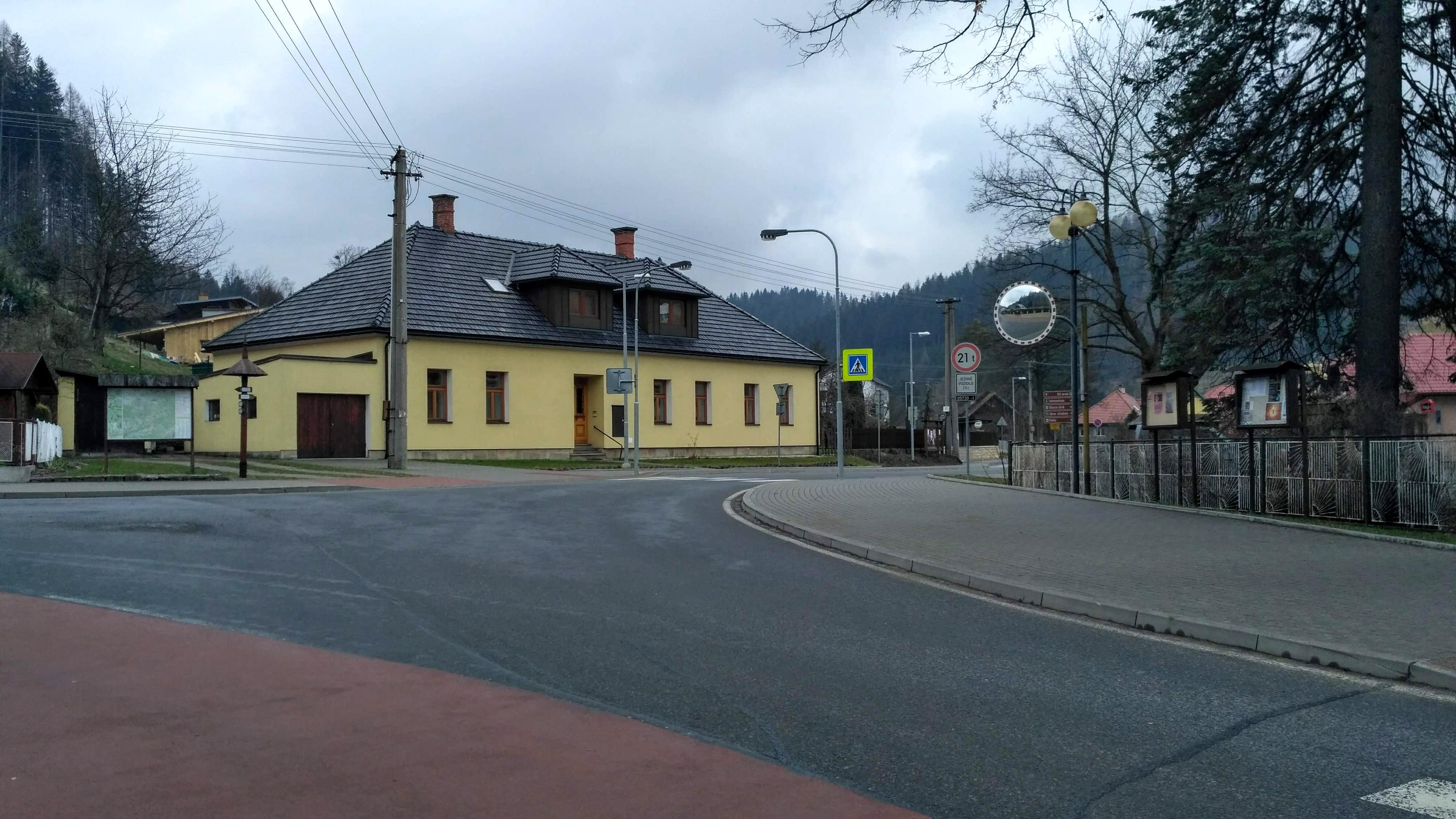 Římskokatolická farnost Valašská Bystřice foto 1