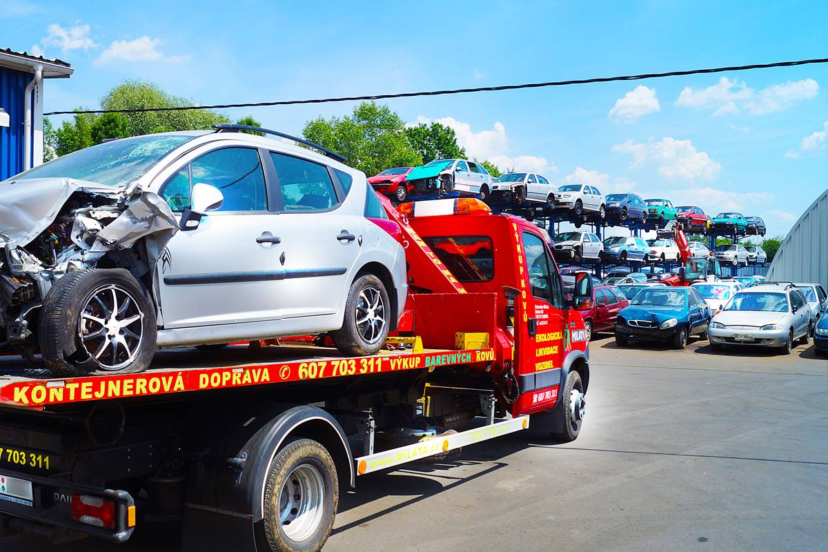 AUTOVRAKOVIŠTĚ MILATA