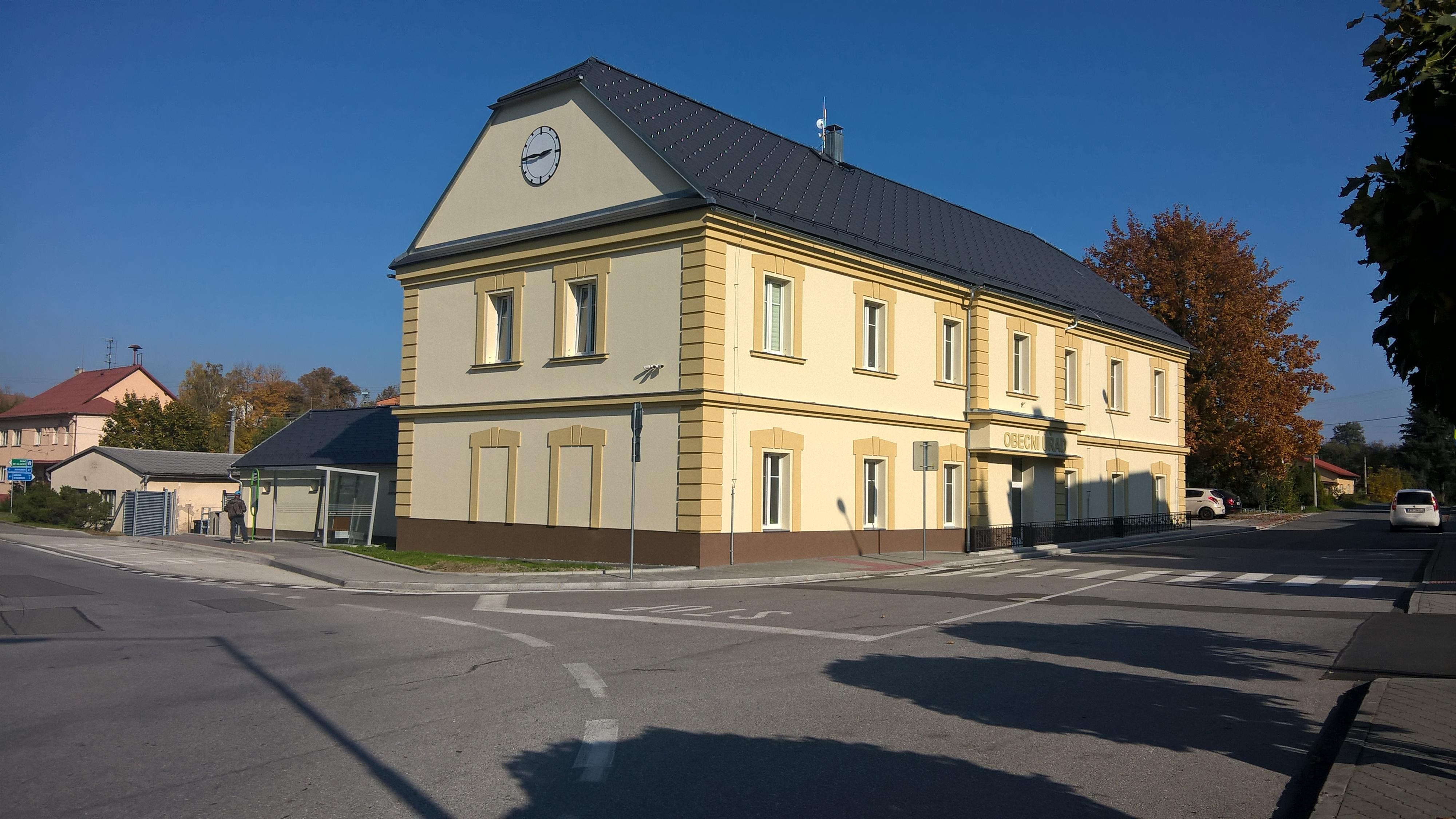 Dolní Lutyně - obecní úřad foto 3