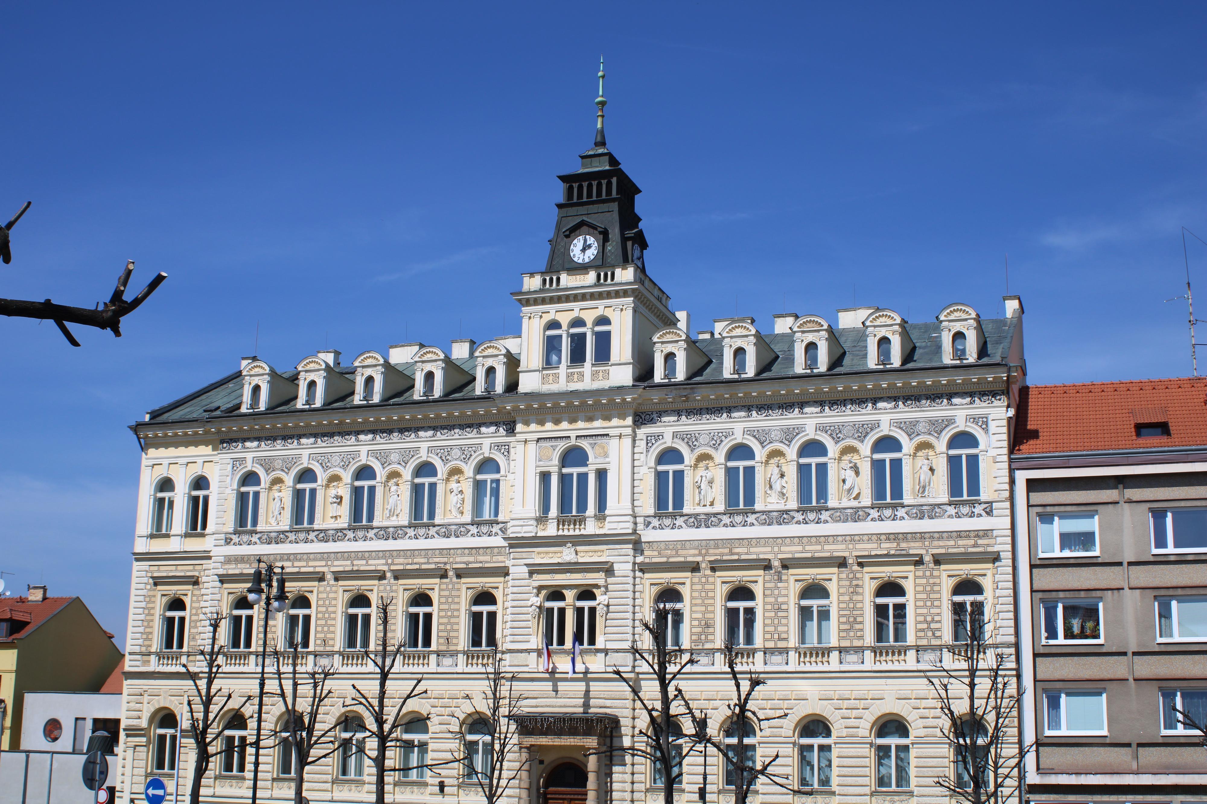 Louny - městský úřad foto 3