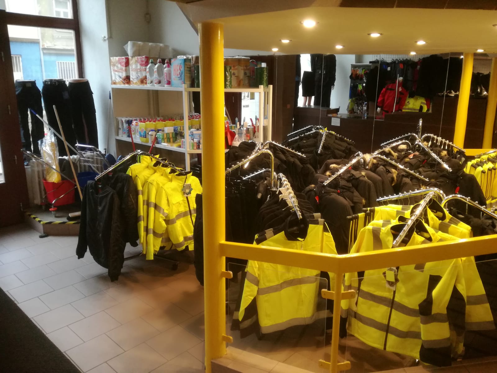 Bezpecnostni-uniformy.cz foto 2