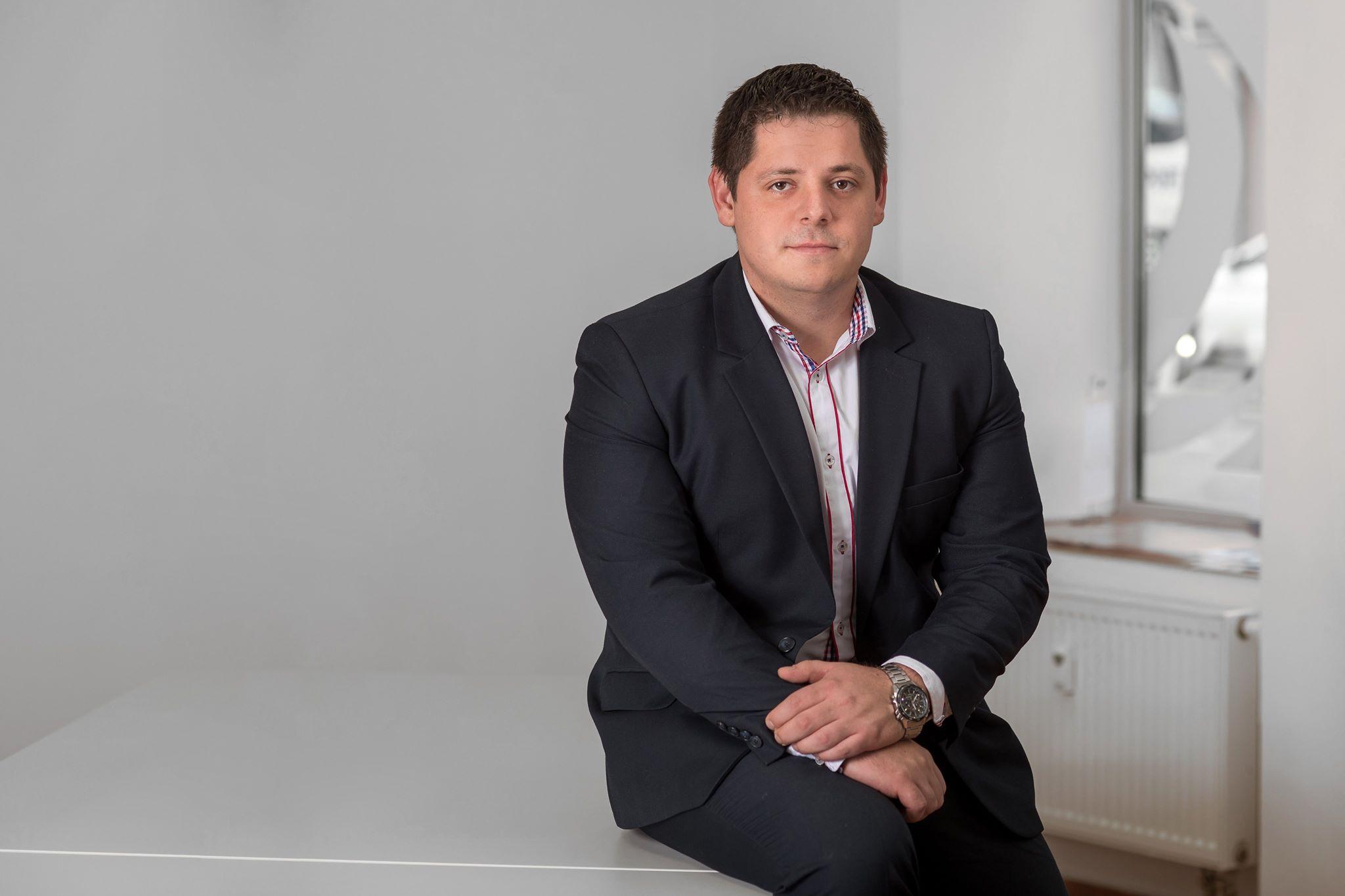 Jaroslav Pavlas - osobní realitní makléř