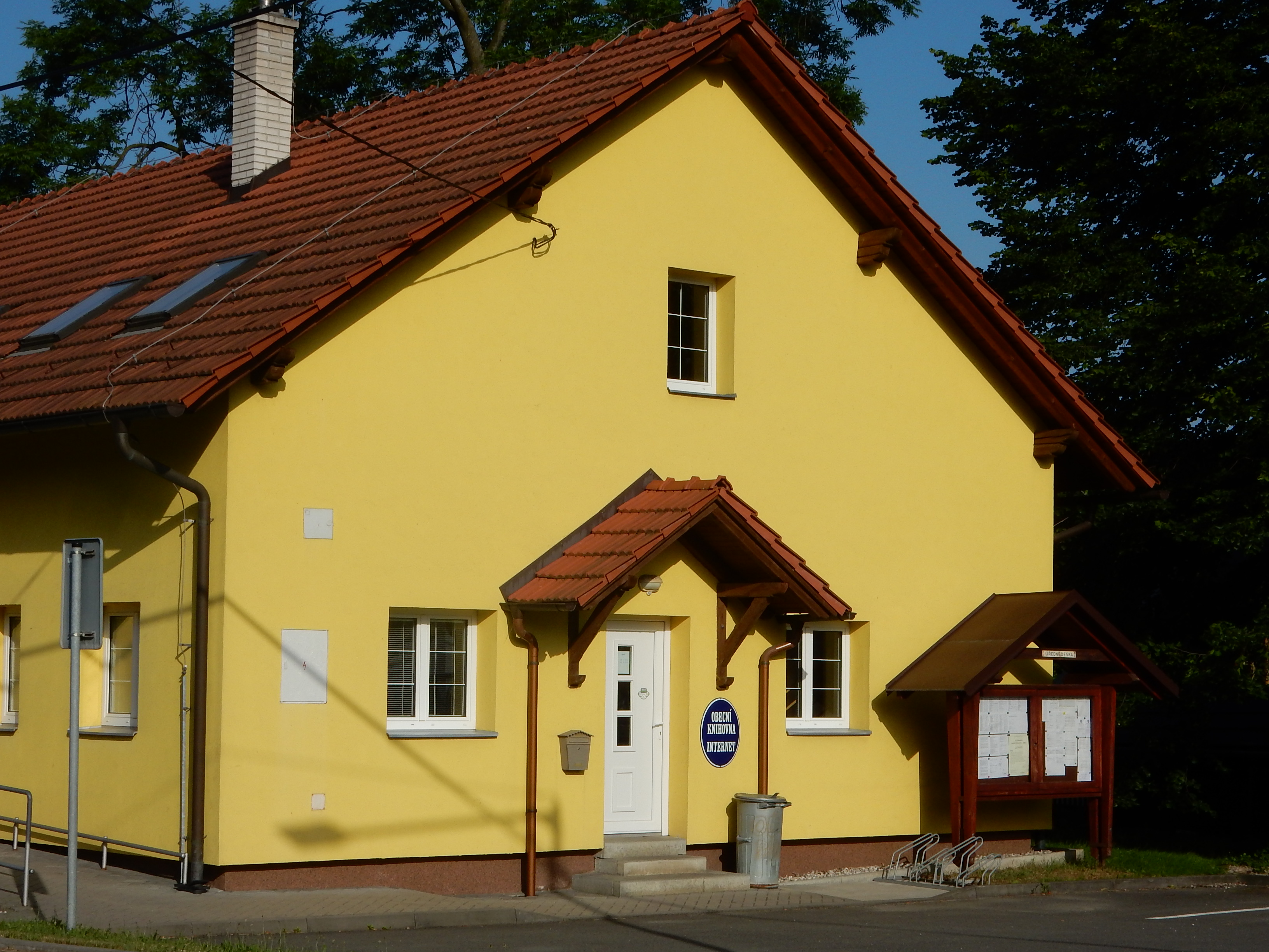Obecní knihovna Rybí foto 2