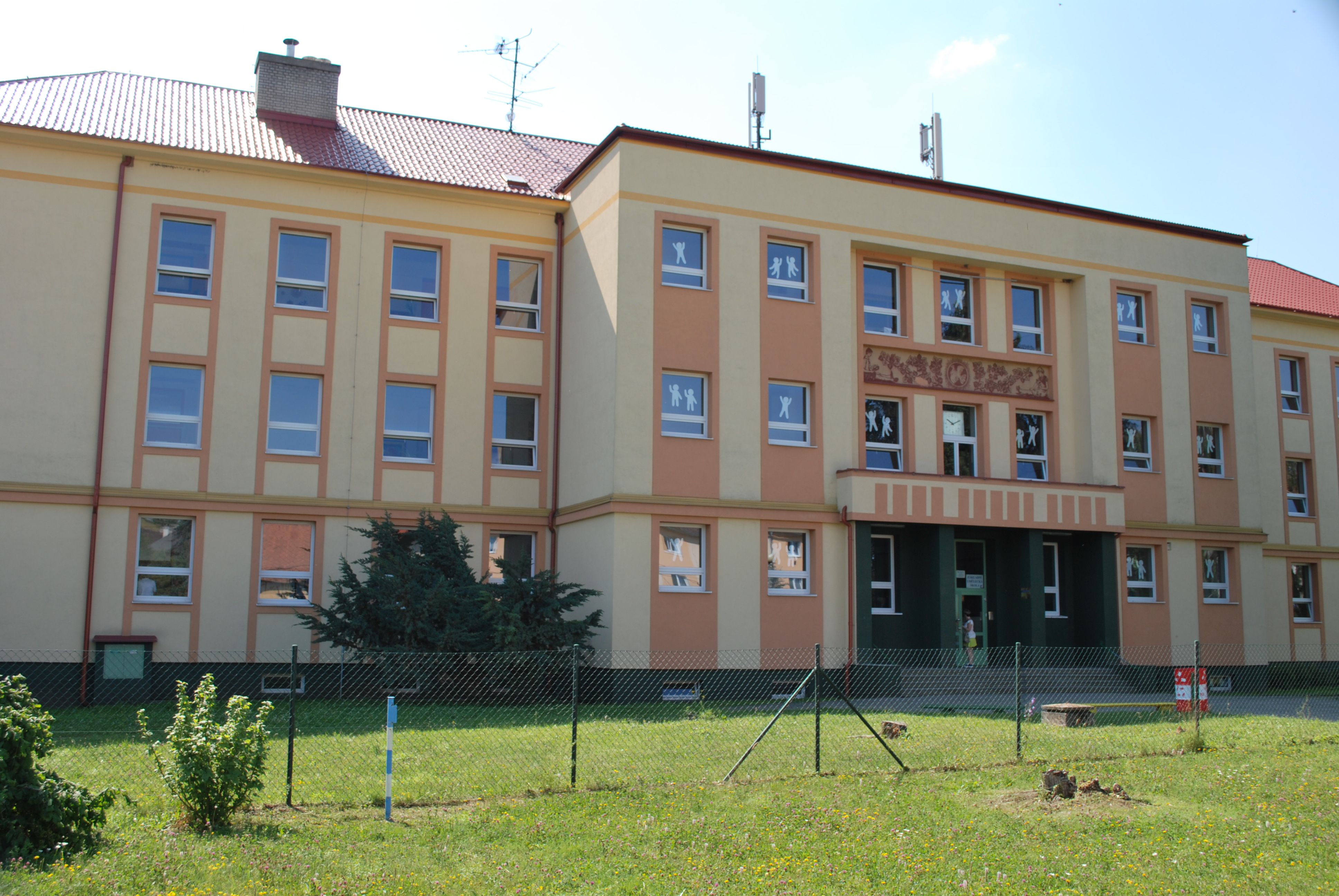 ZUŠ Heřmanův Městec, Prachovice