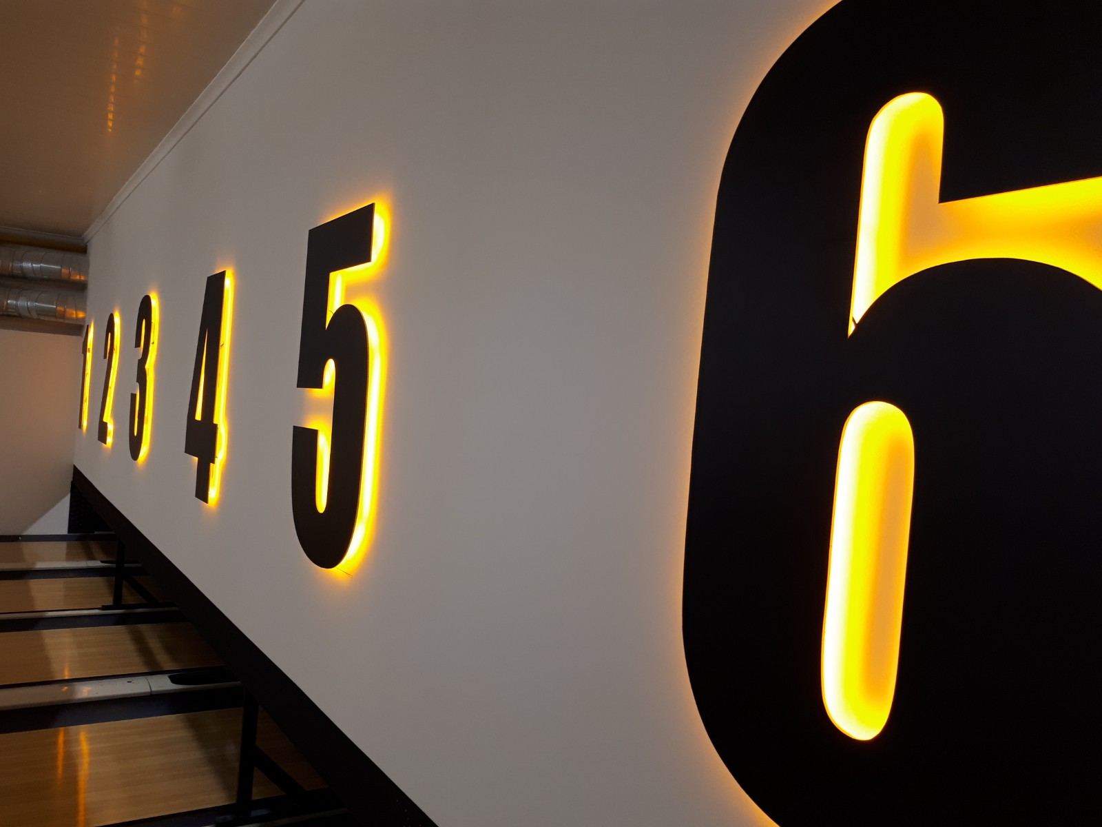 Bowling Smíchov & Garage Billiards foto 3