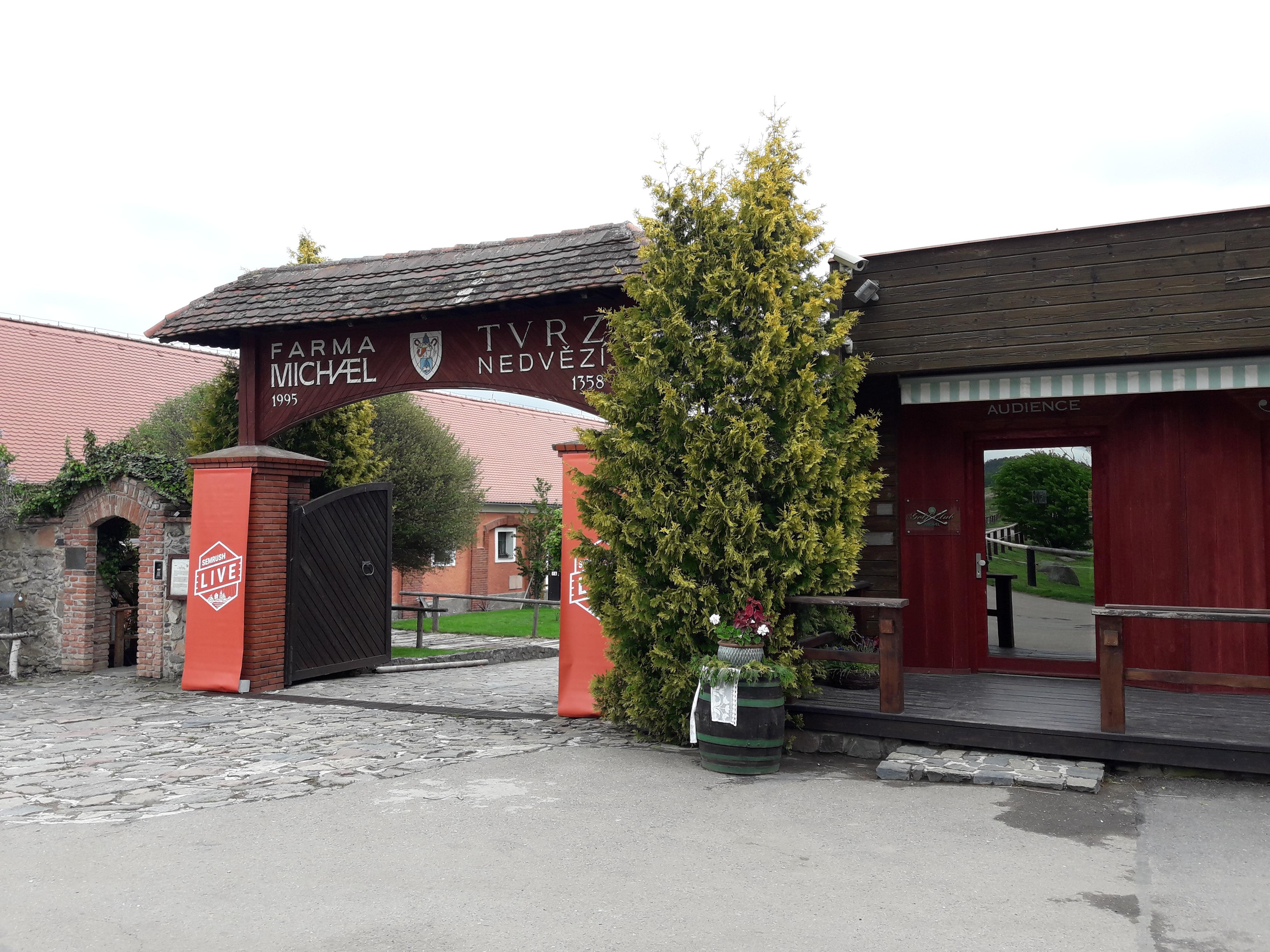 Farma Michael na tvrzi Nedvězí foto 5