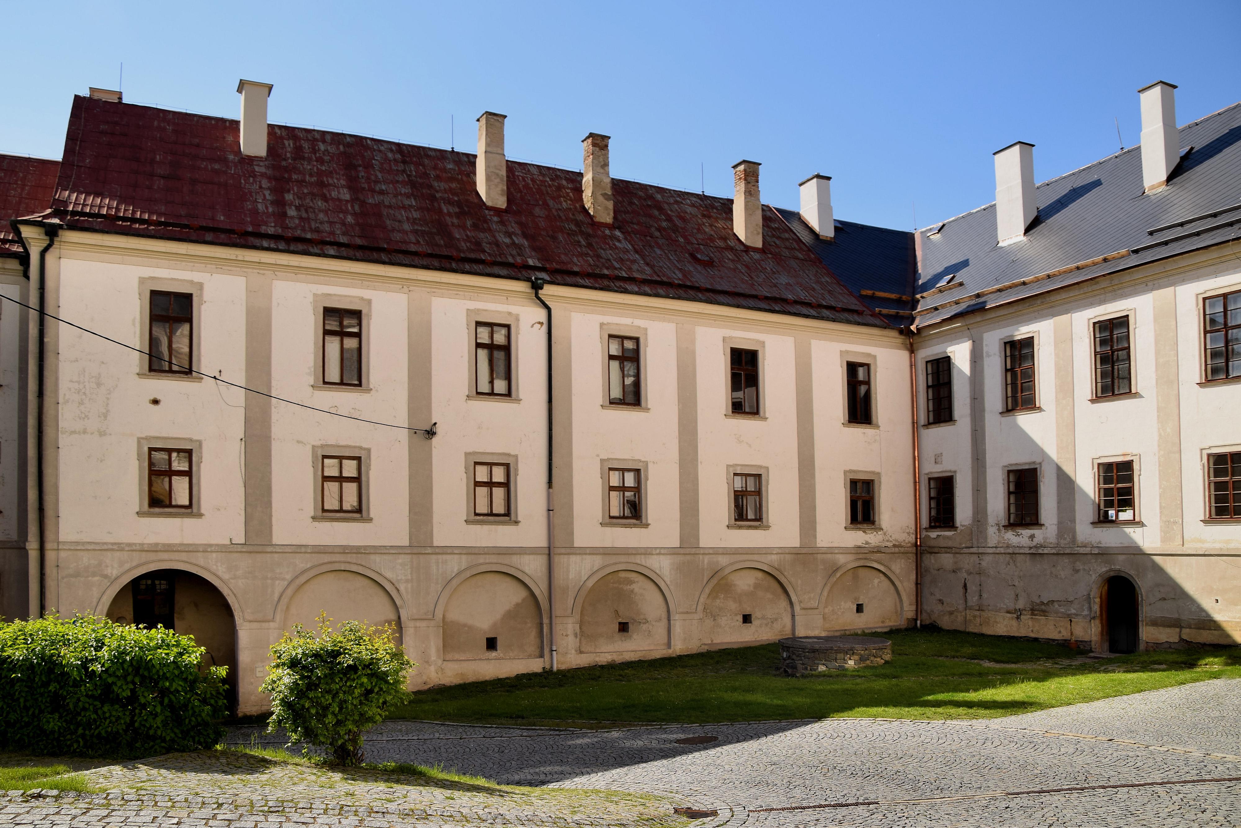 Šternberský klášter foto 4