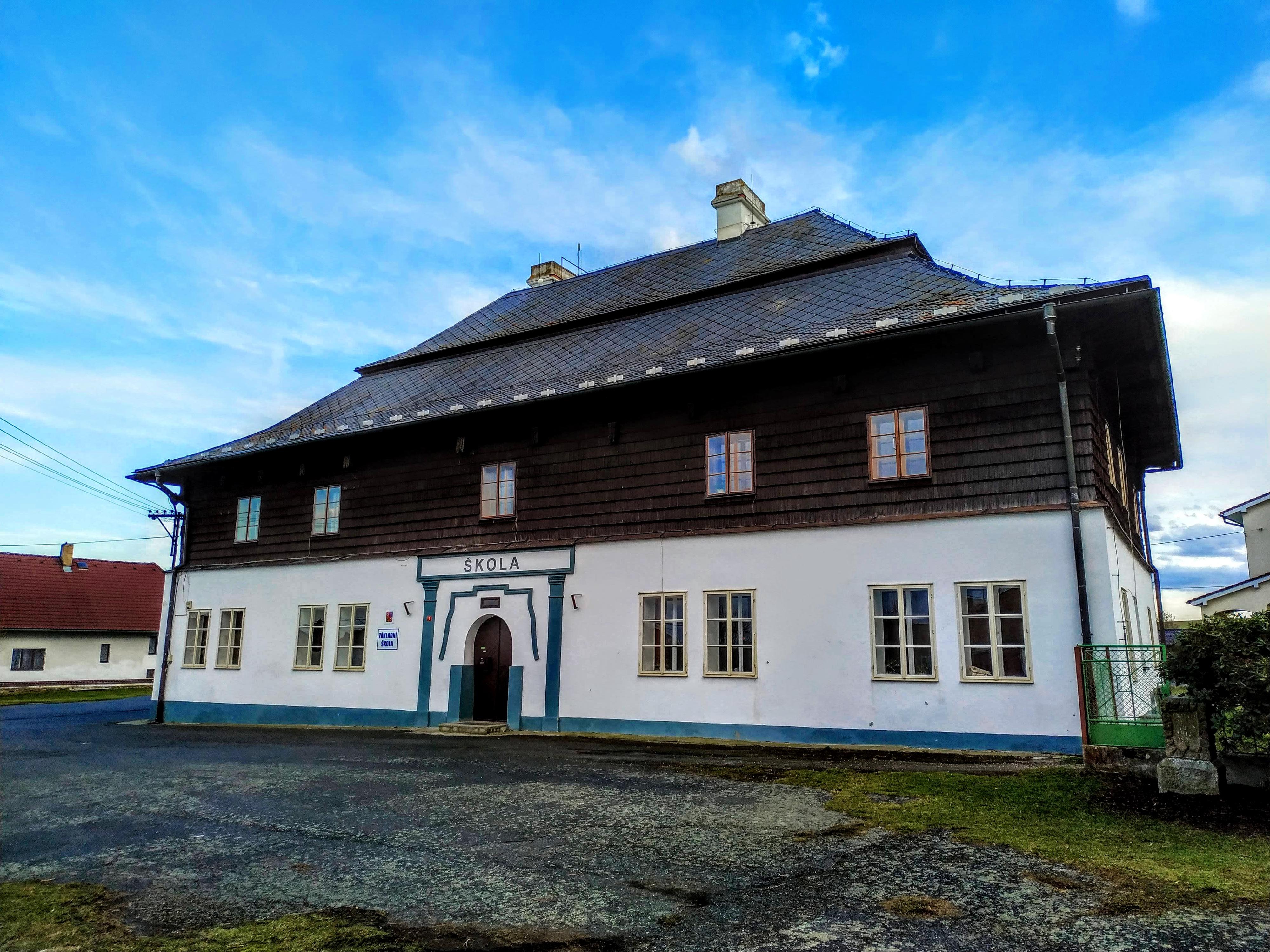 ZŠ a MŠ Milavče, okres Domažlice foto 1