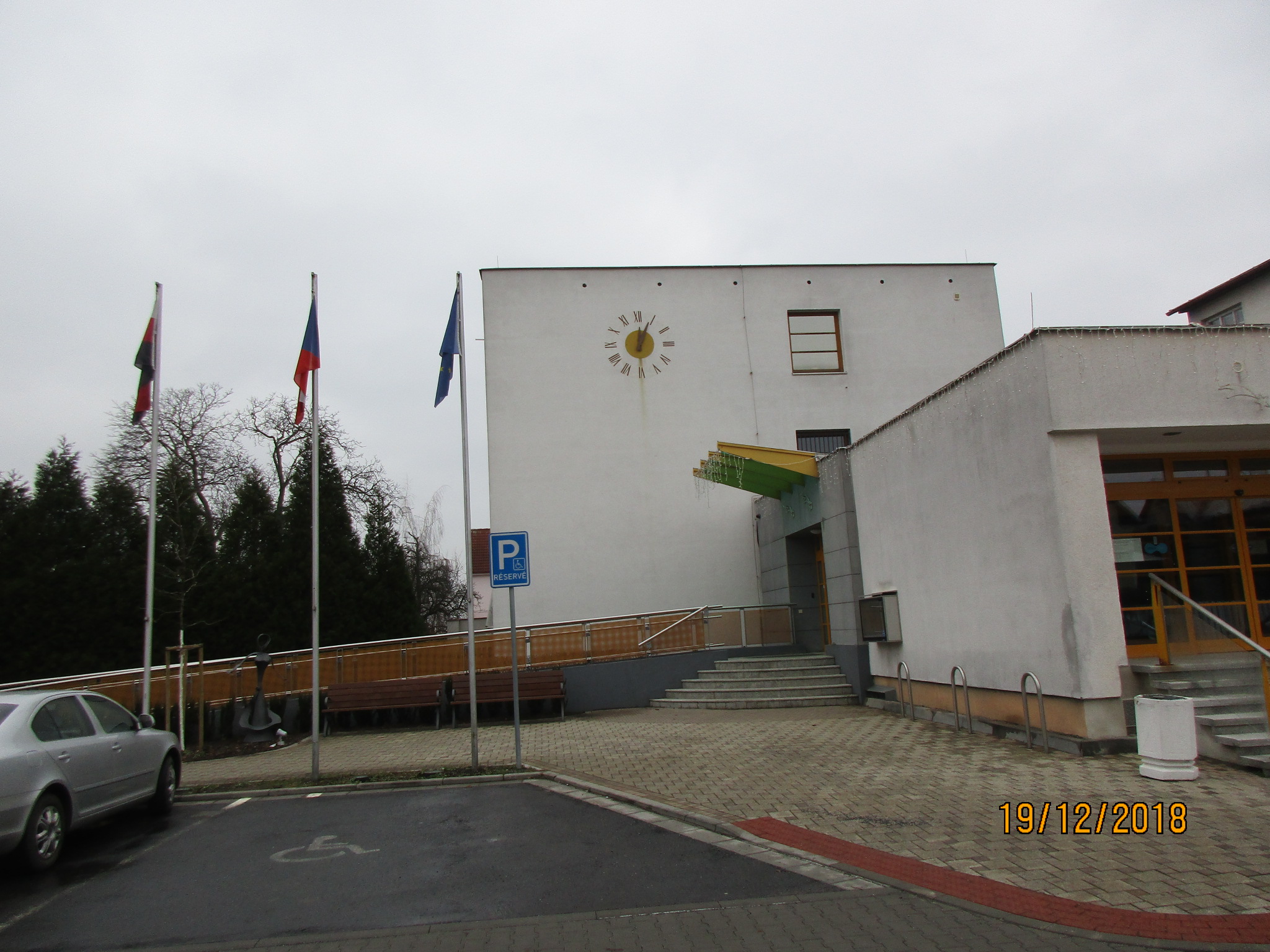 Úřad městské části Praha 20