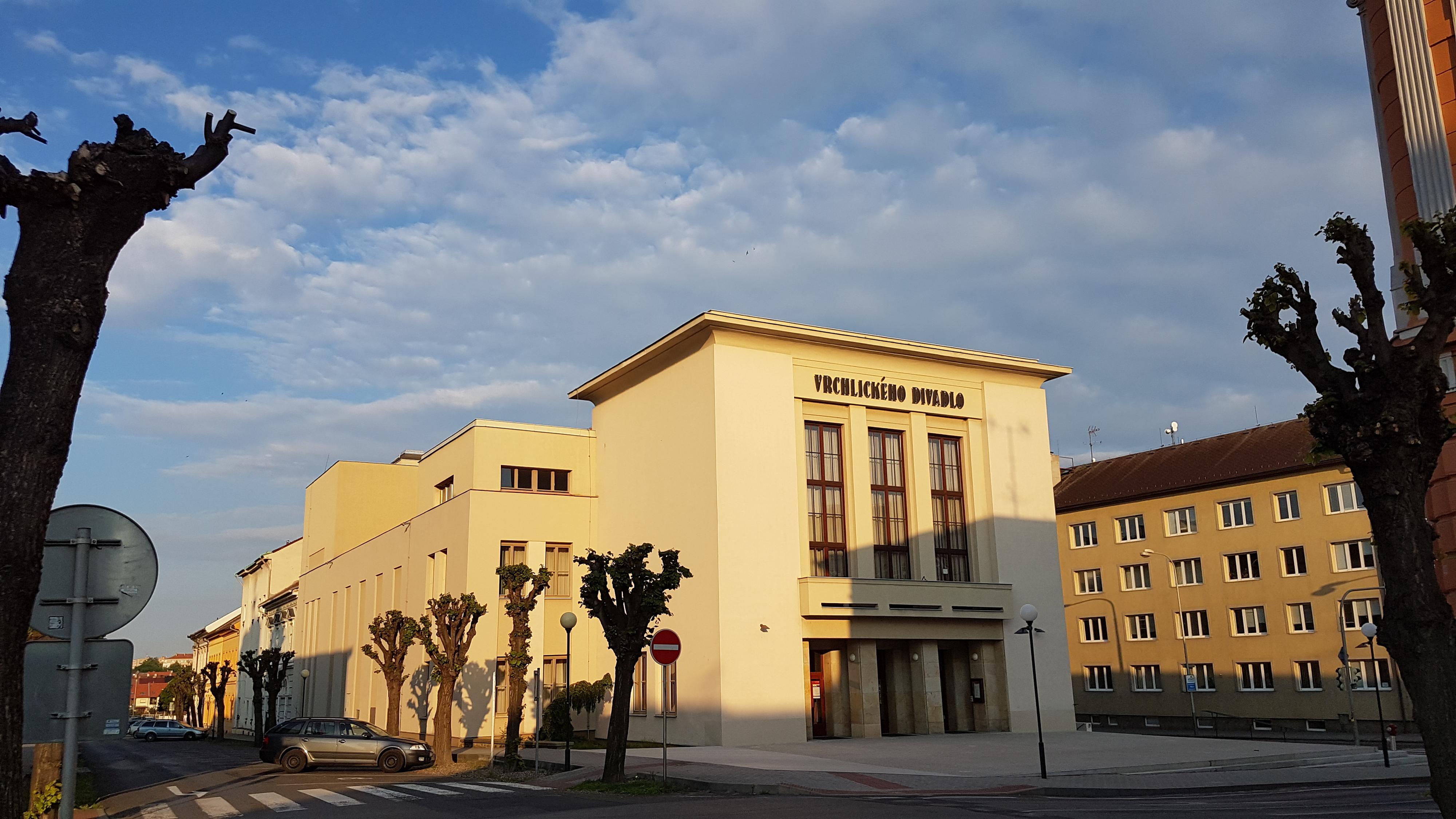 Vrchlického divadlo foto 3