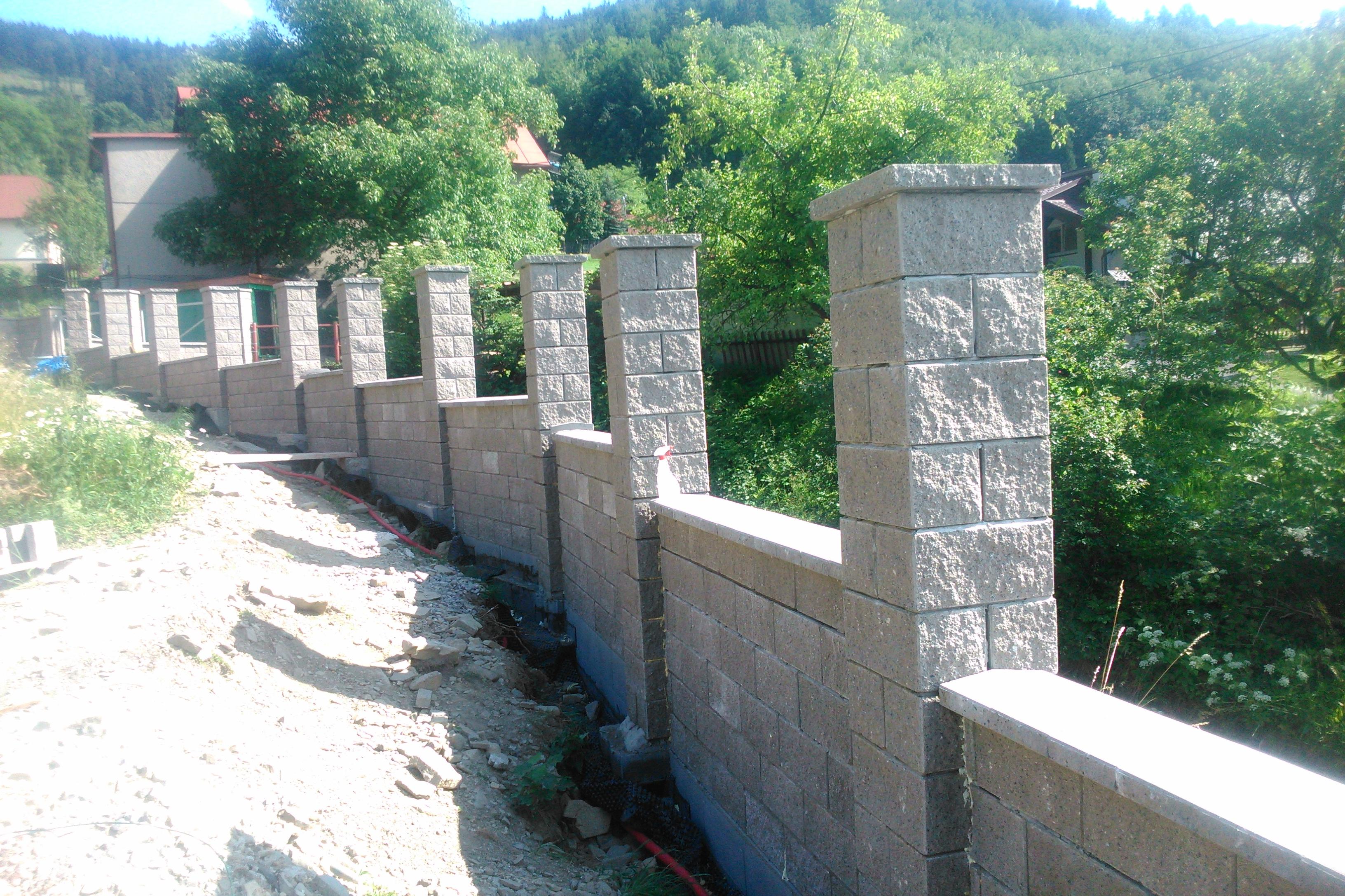 Construct-mont, s.r.o. - Ploty a zahrady