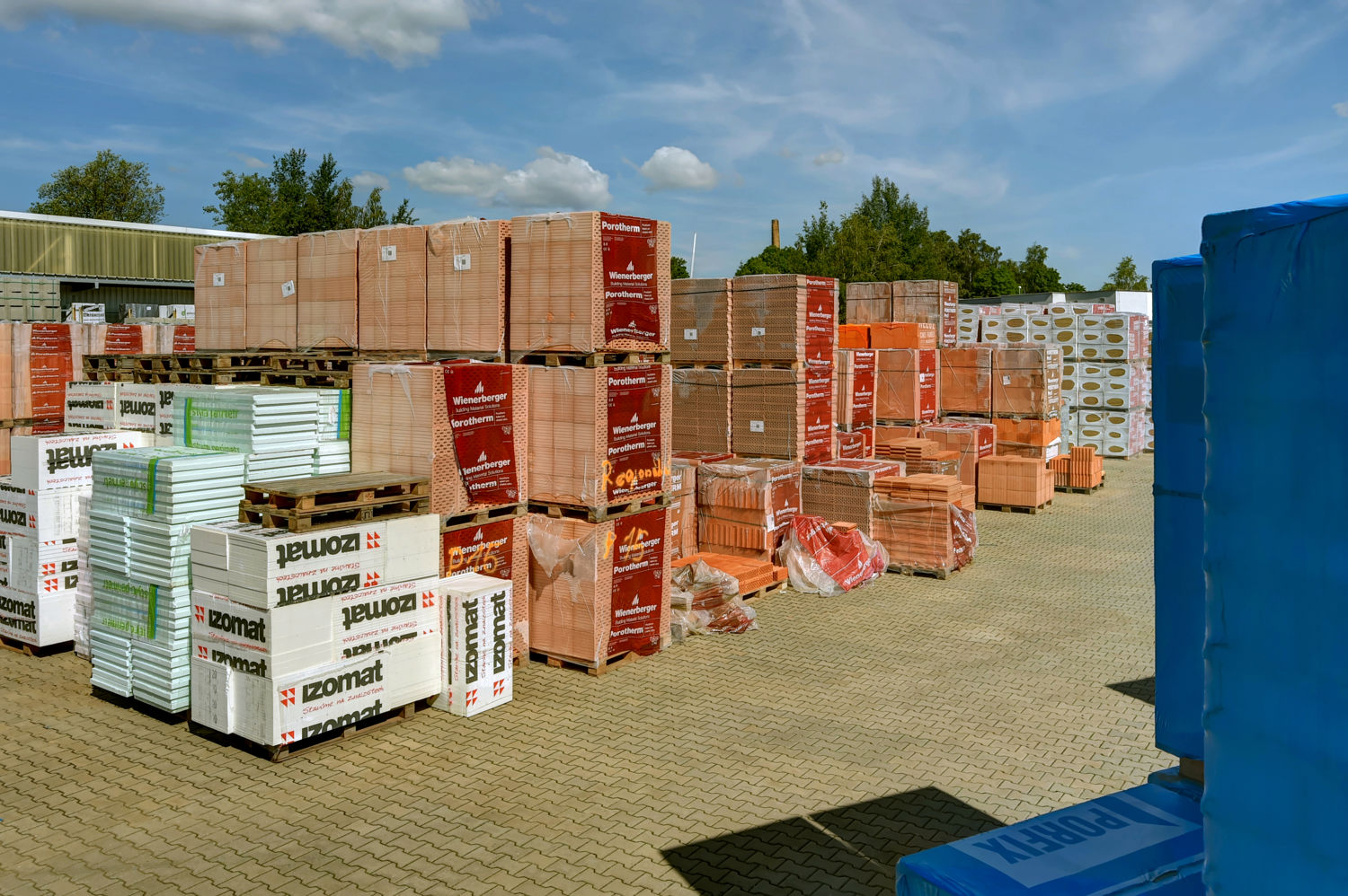 IZOMAT stavebniny foto 3