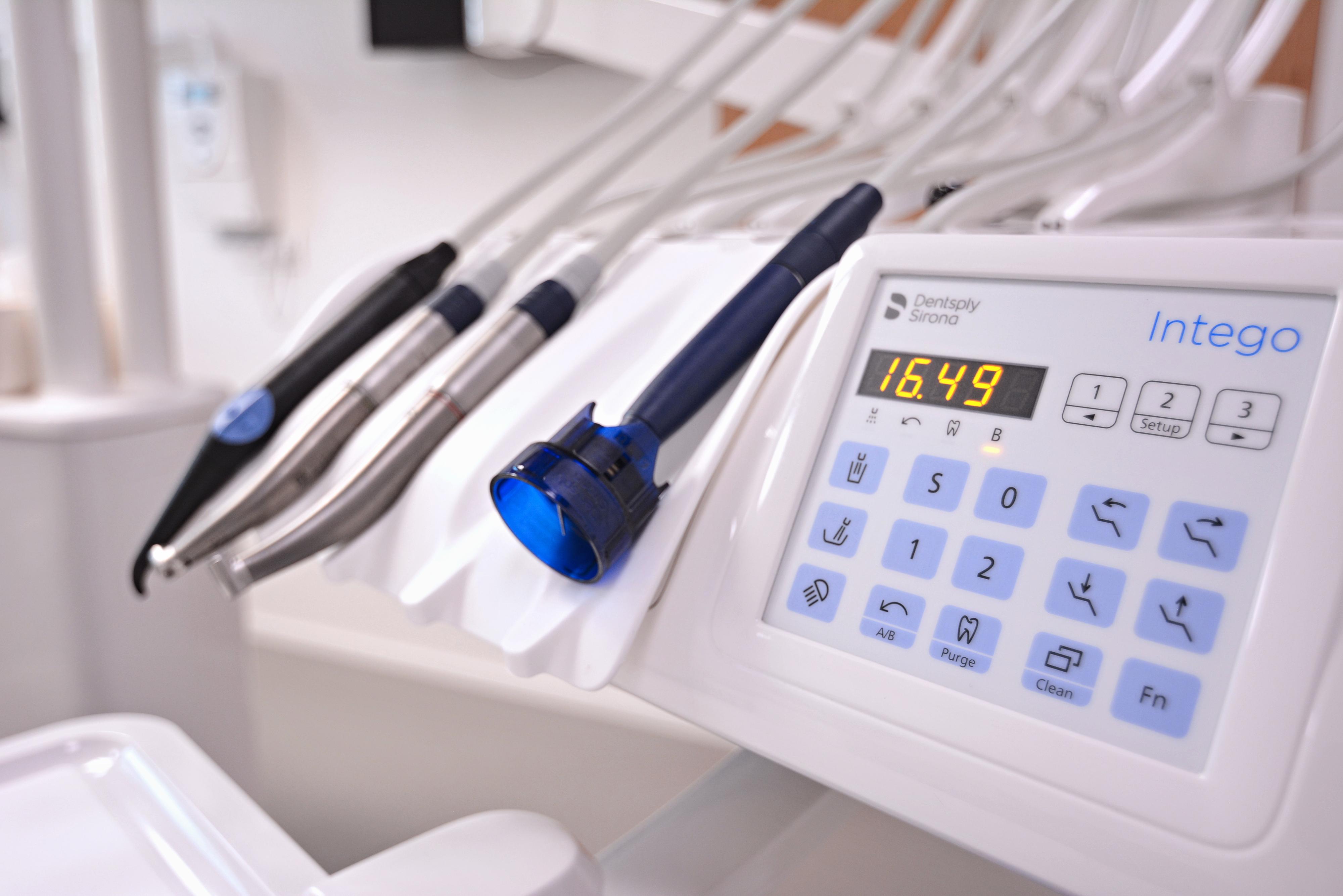 Zubní poliklinika DKI Nad Ryšánkou foto 4